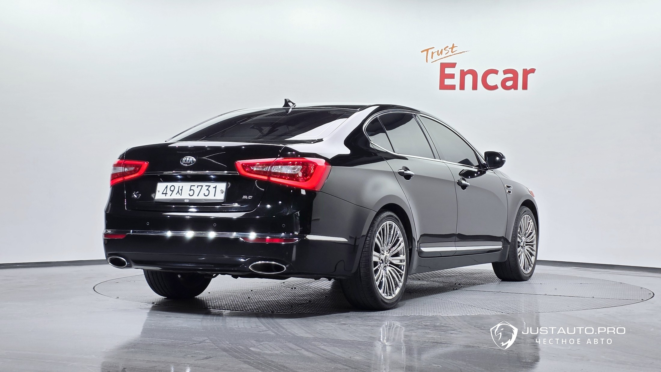 Автомобиль Kia K7