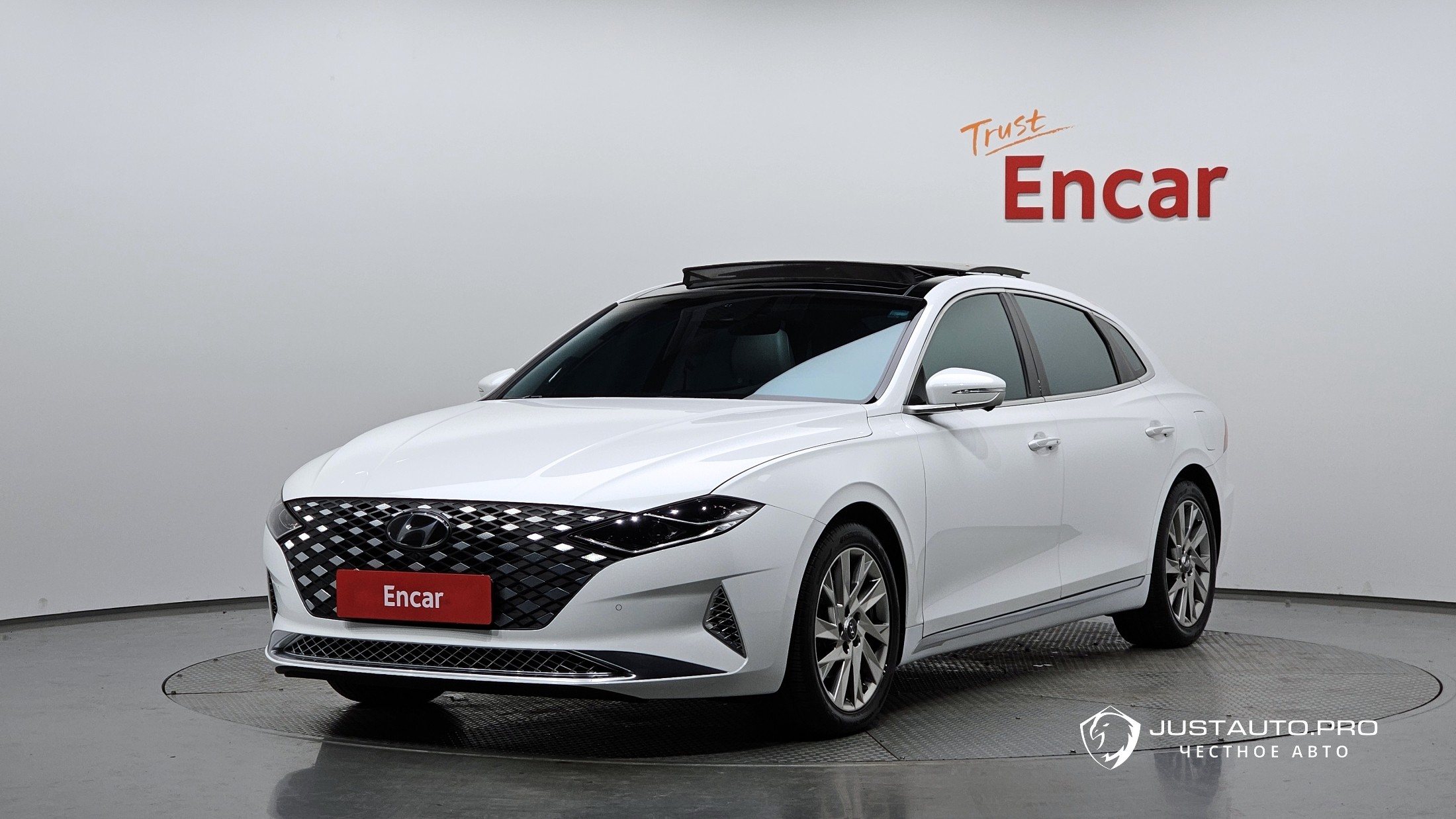 Автомобиль Hyundai Grandeur