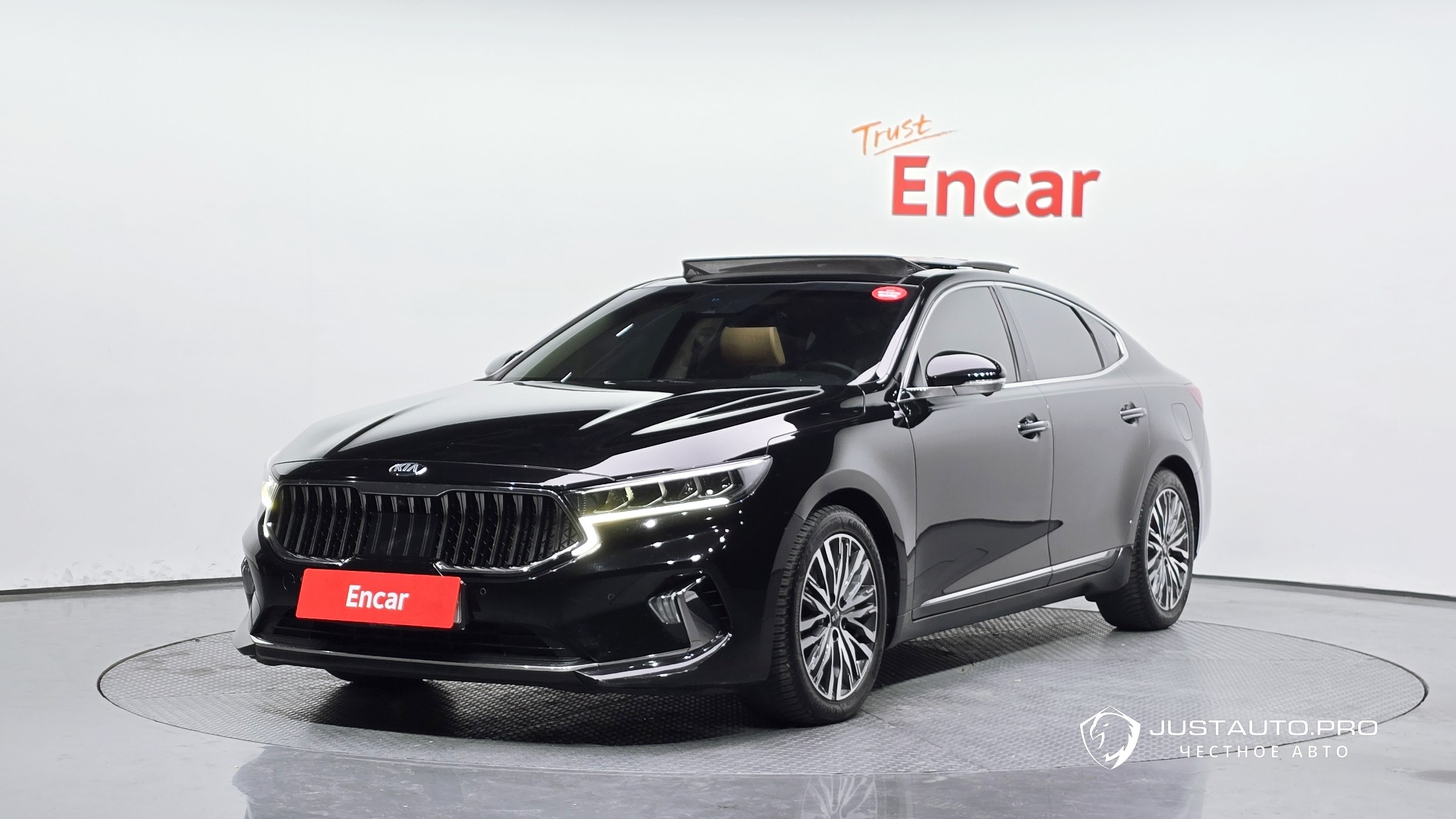 Автомобиль Kia K7