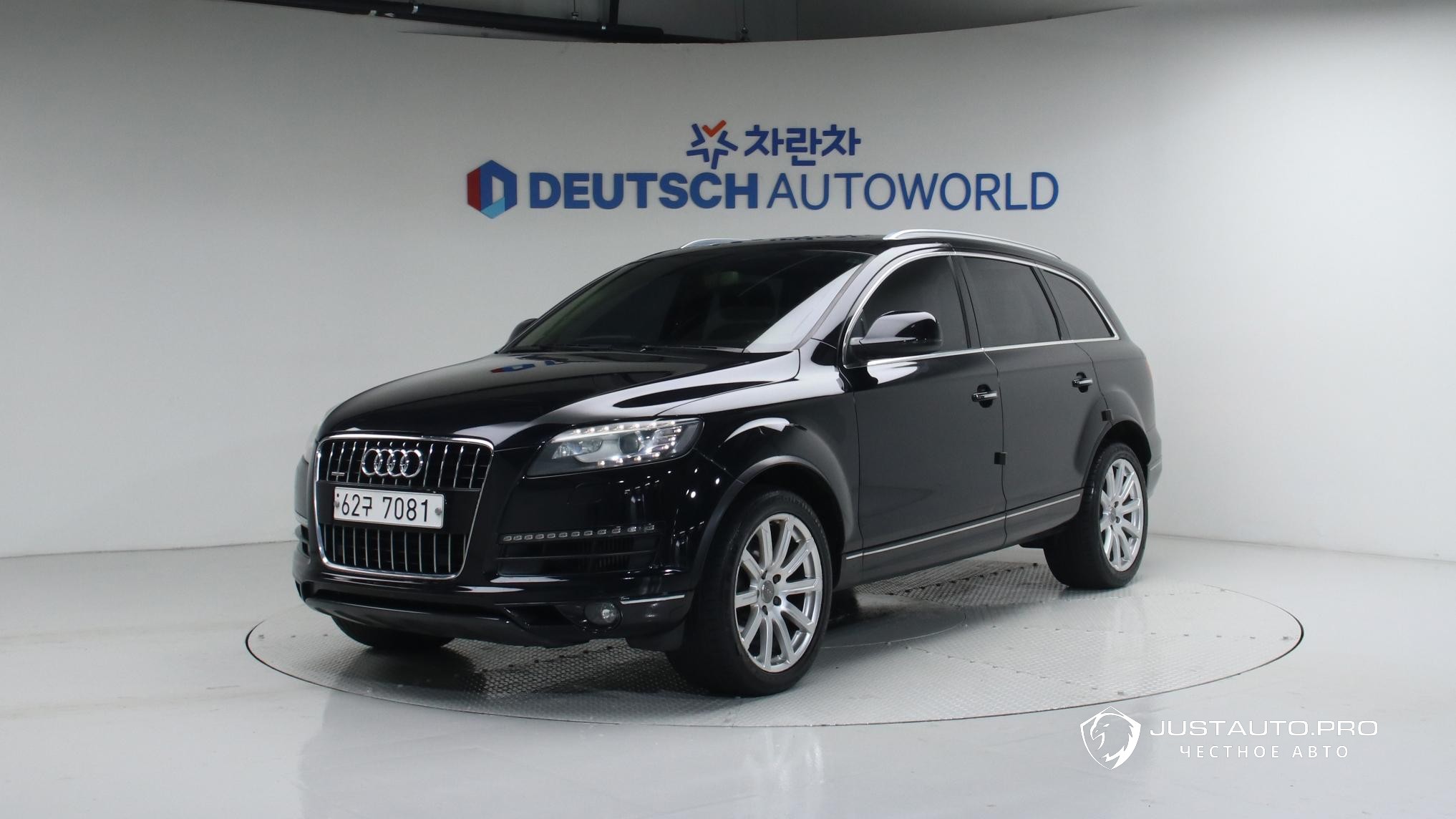 Автомобиль Audi Q7