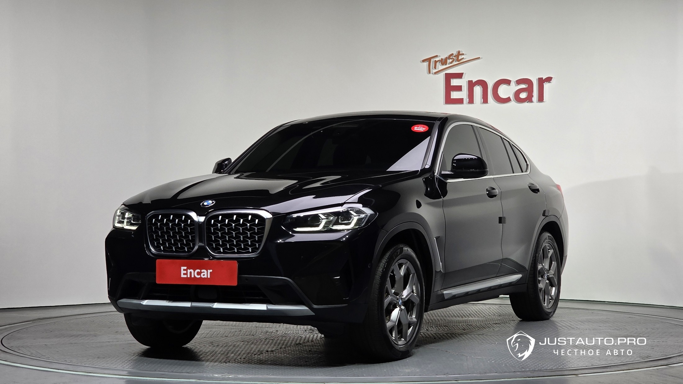 Автомобиль BMW X4