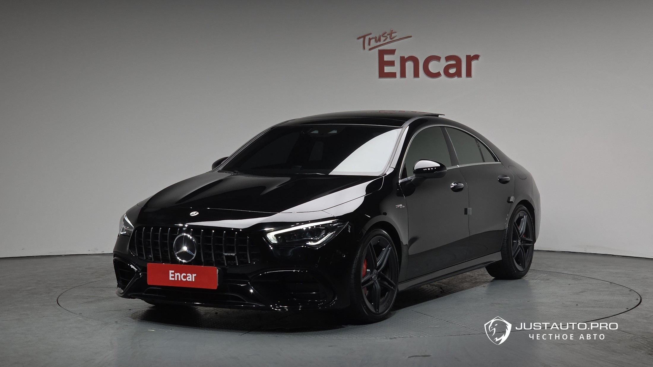 Автомобиль Mercedes-Benz CLA-Class