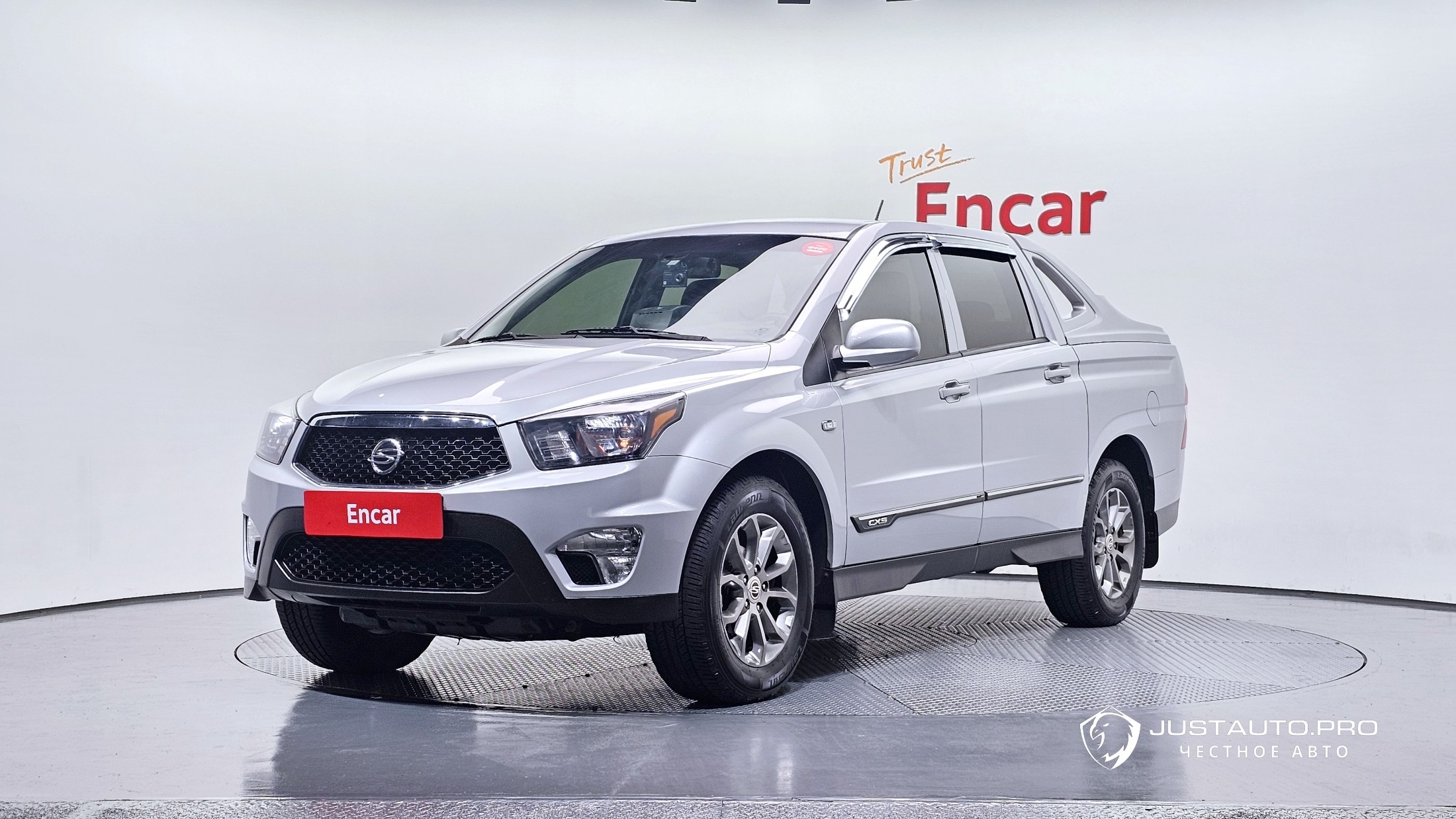 Автомобиль KG_Mobility_Ssangyong KORANDO