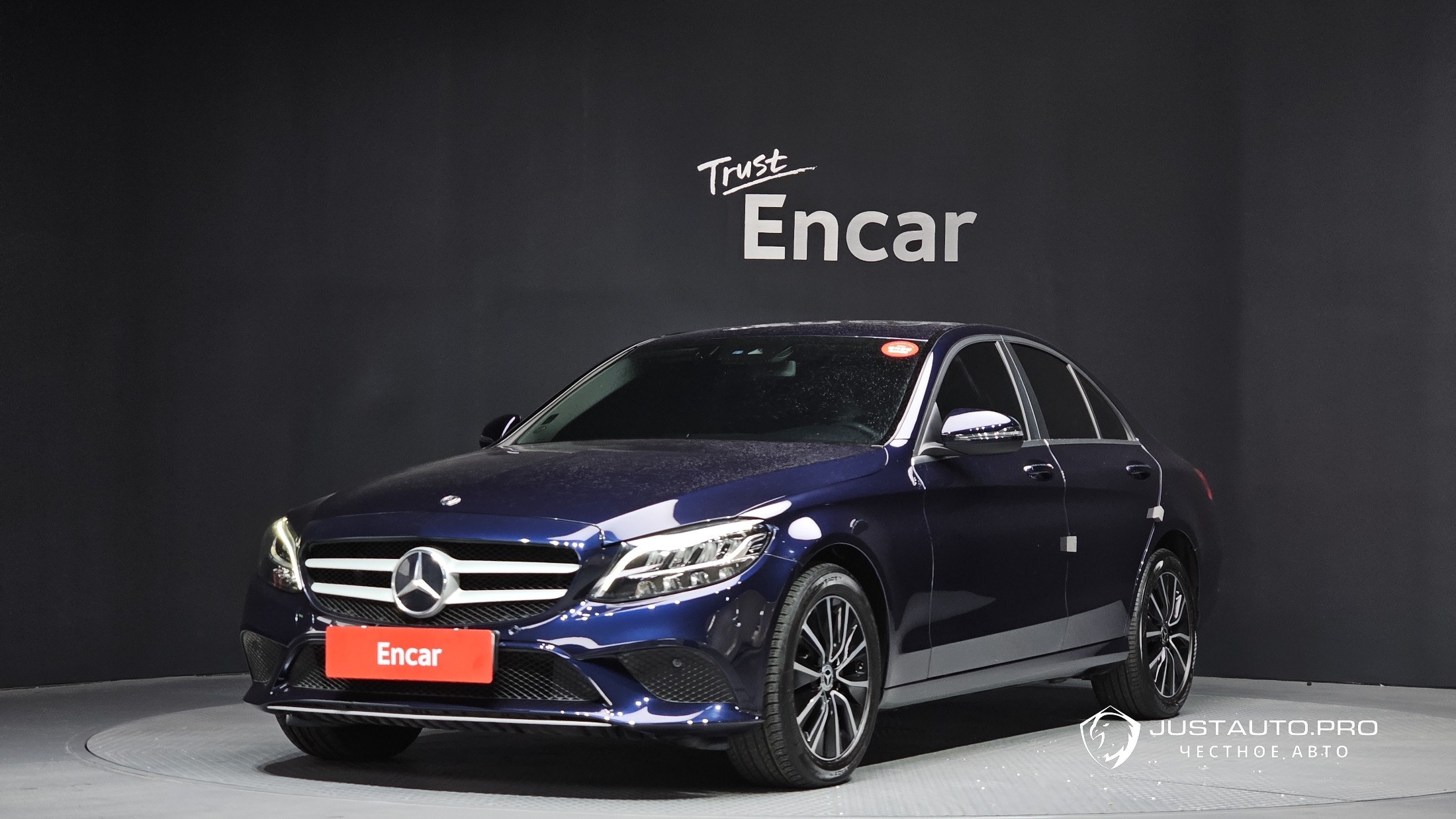 Автомобиль Mercedes-Benz C-Class