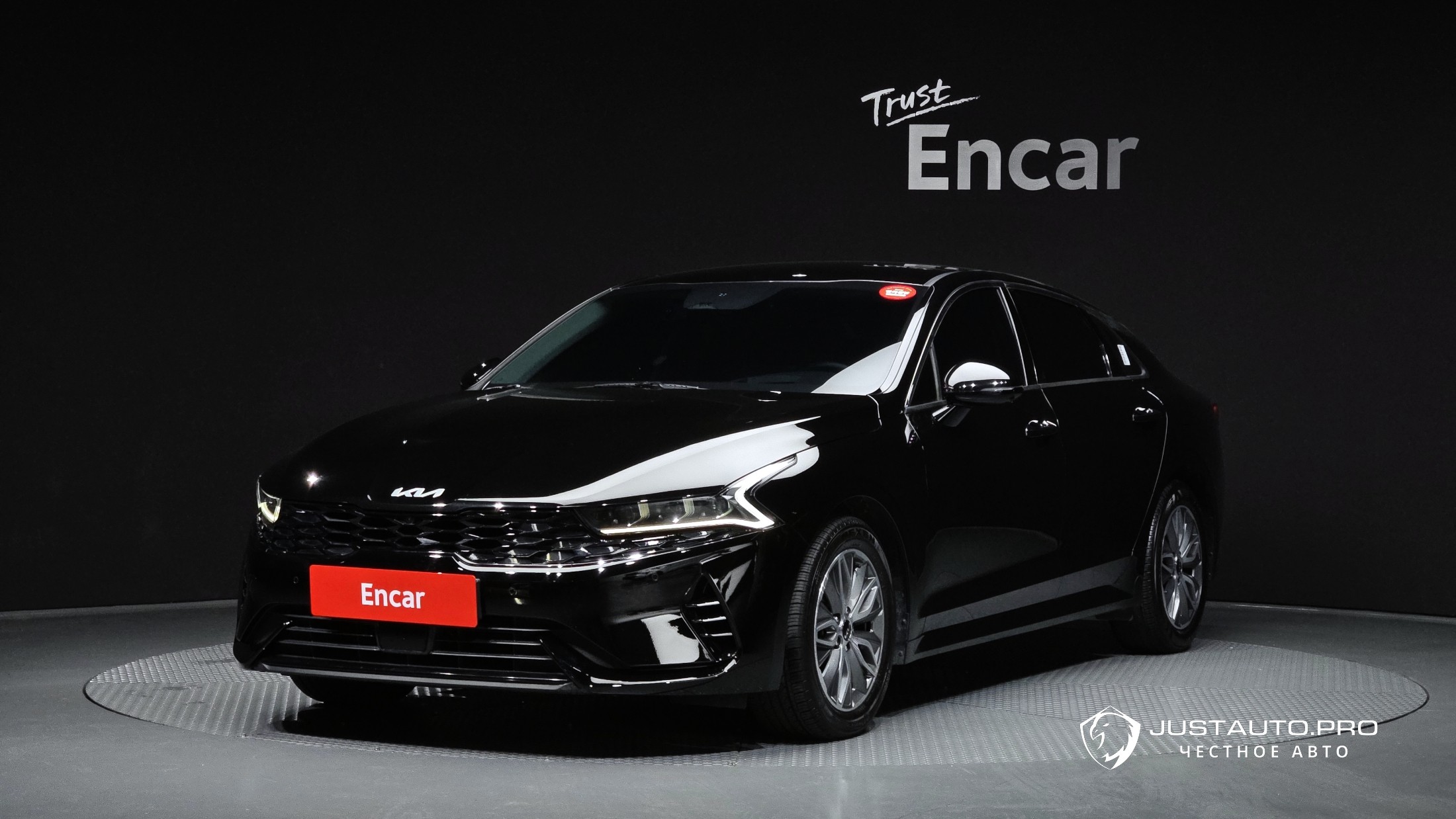 Автомобиль Kia K5