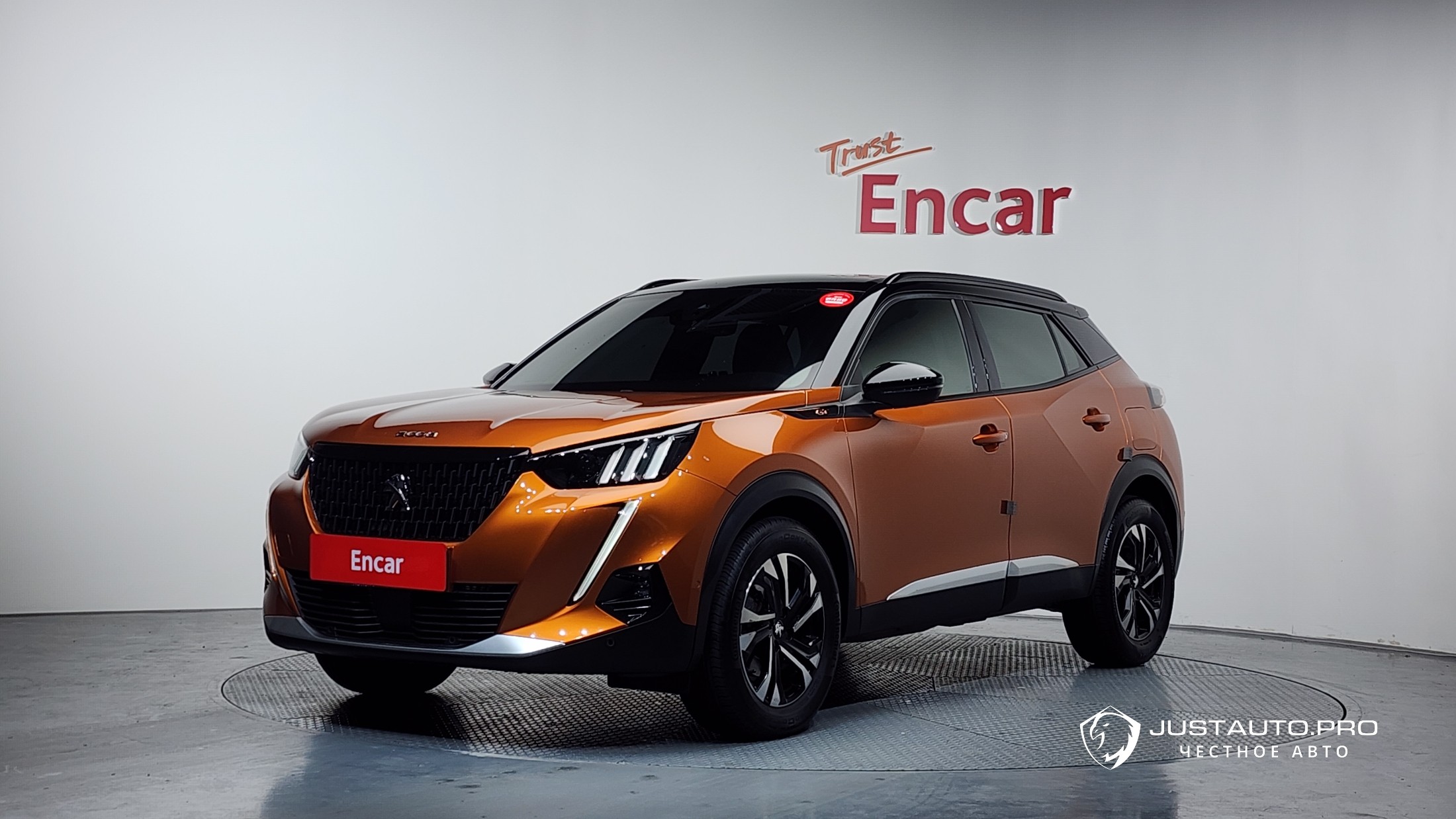 Автомобиль Peugeot 2008