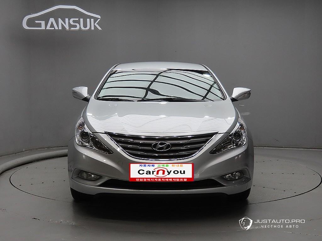 Автомобиль Hyundai Sonata