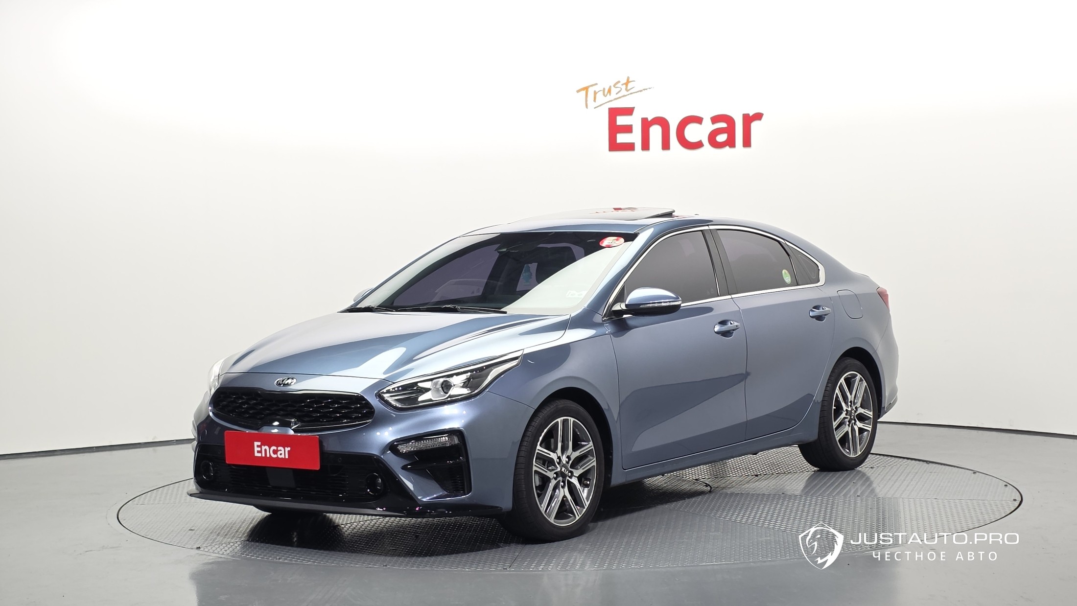 Автомобиль Kia K3