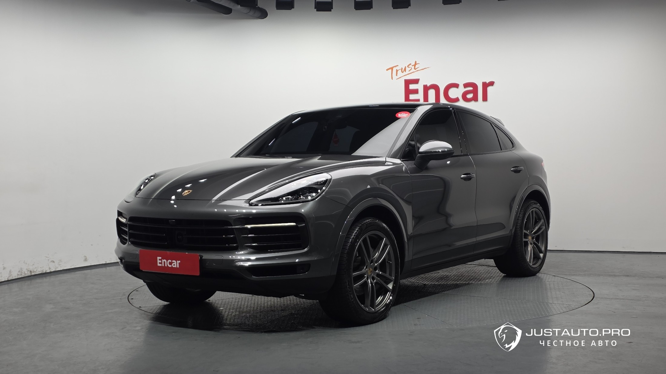 Автомобиль Porsche Cayenne