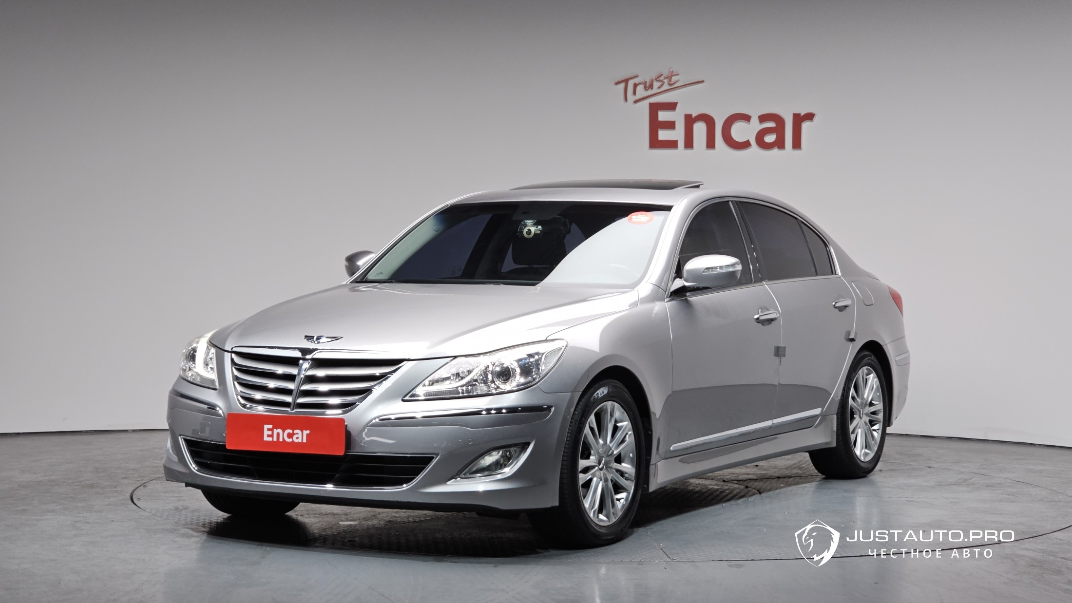 Автомобиль Hyundai Genesis