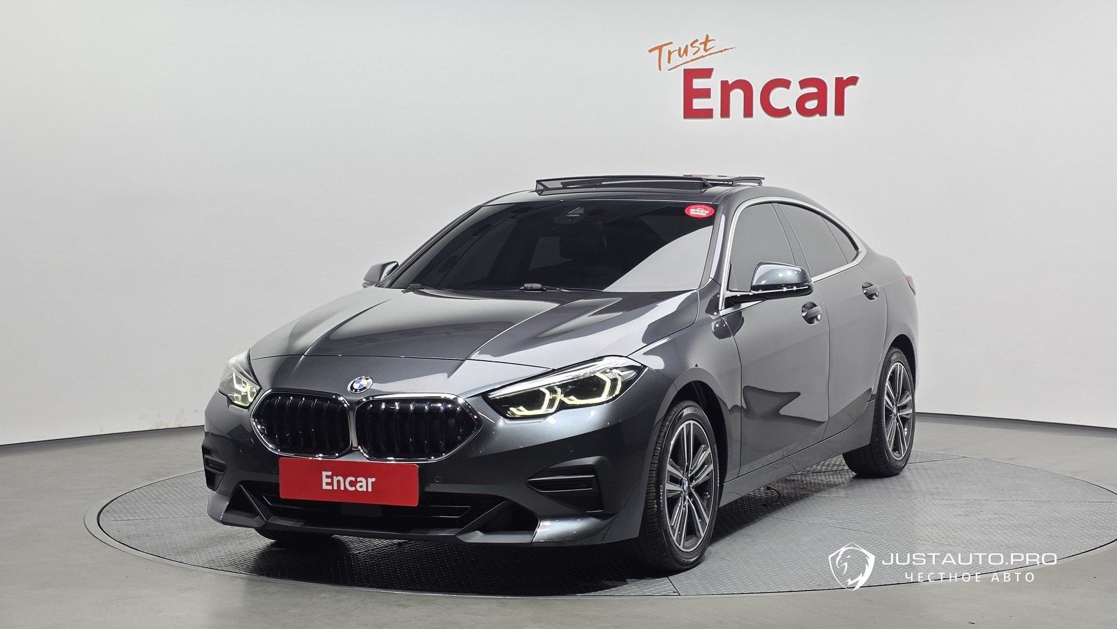 Автомобиль BMW 2-Series