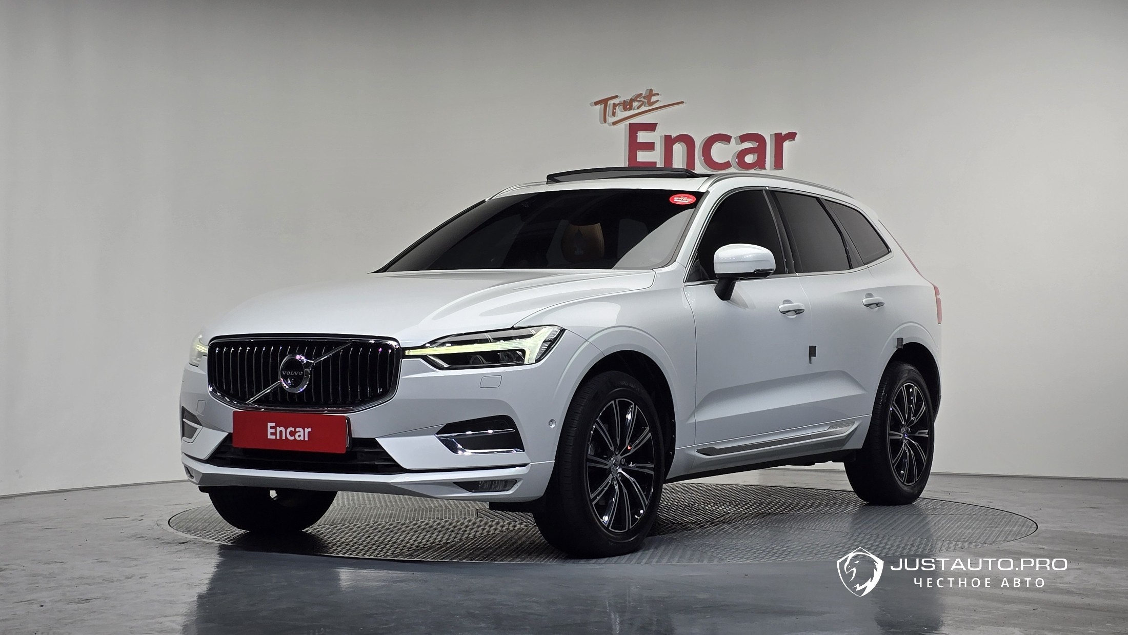 Автомобиль Volvo XC60