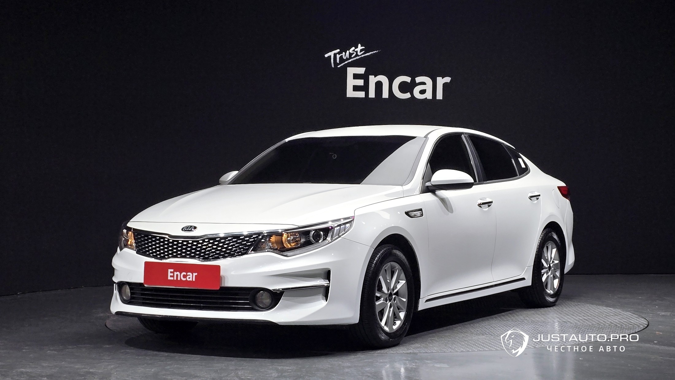 Автомобиль Kia K5