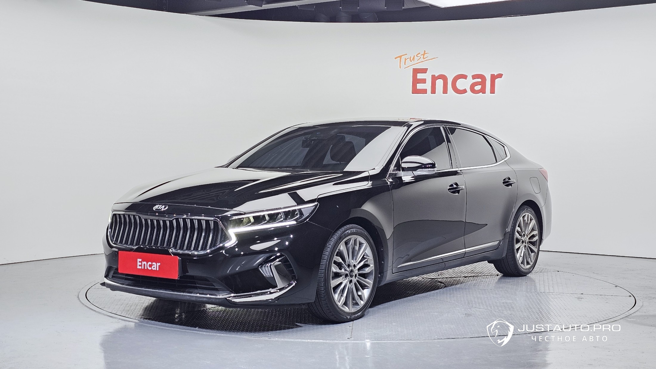 Автомобиль Kia K7