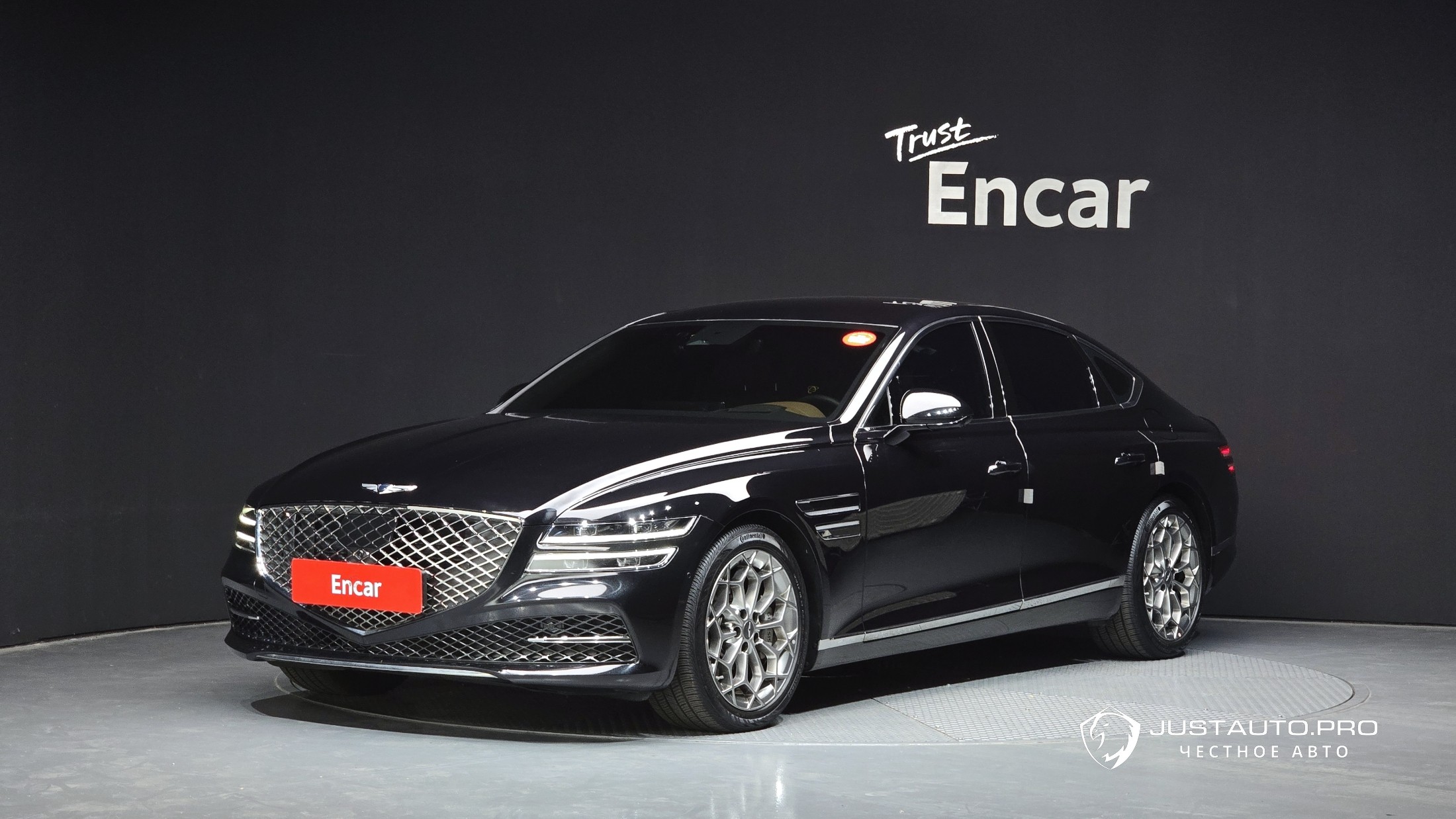 Автомобиль Genesis G80