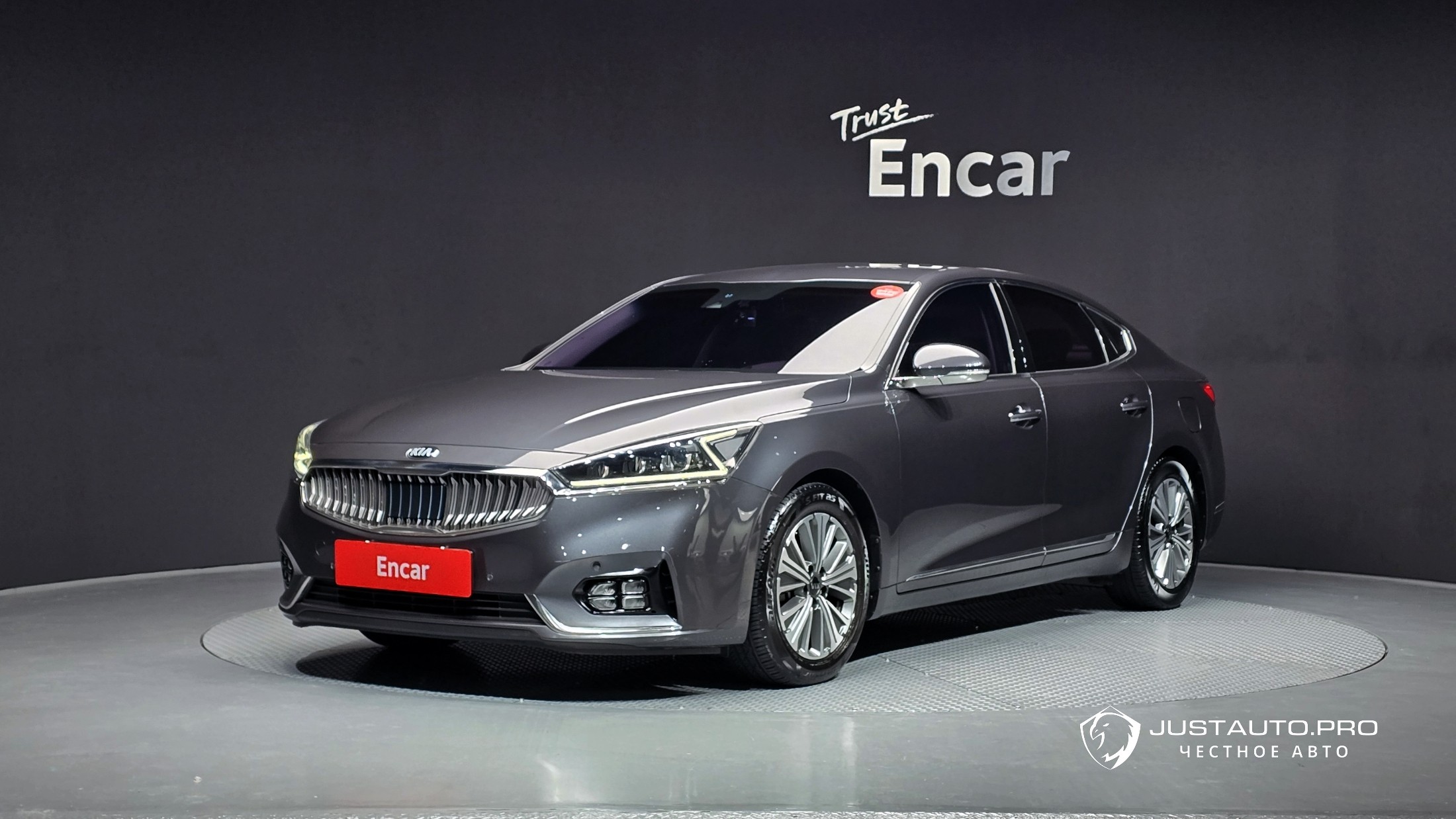 Автомобиль Kia K7
