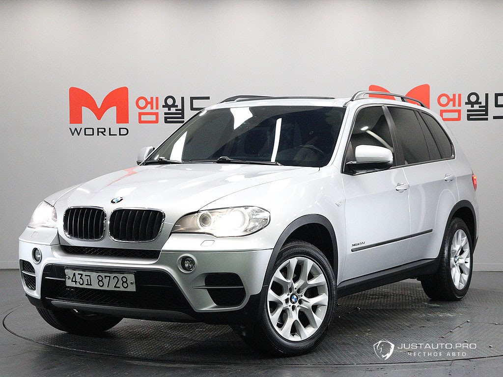 Автомобиль BMW X5