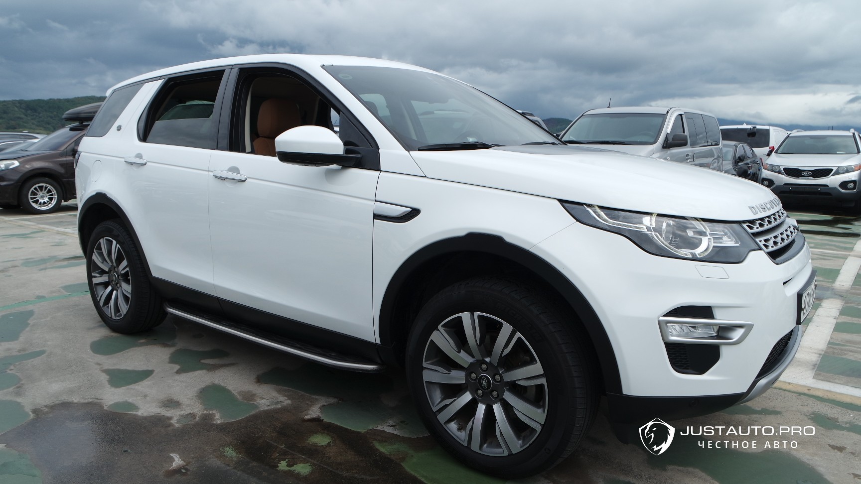 Автомобиль Land Rover Discovery Sport