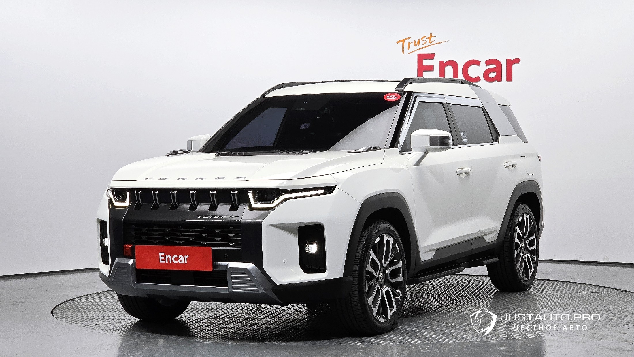 Автомобиль KG_Mobility_Ssangyong Torres