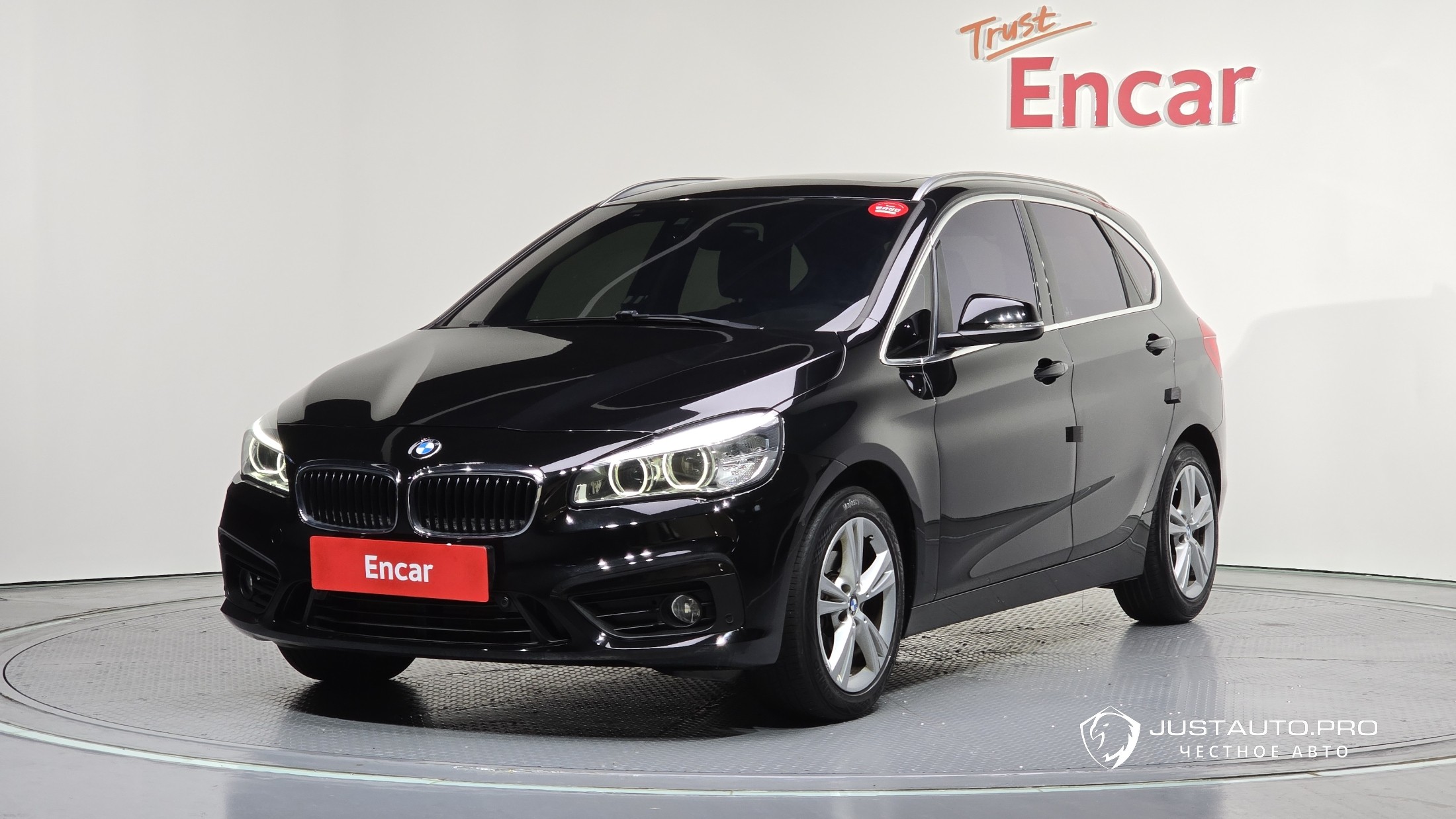 Автомобиль BMW 2-Series