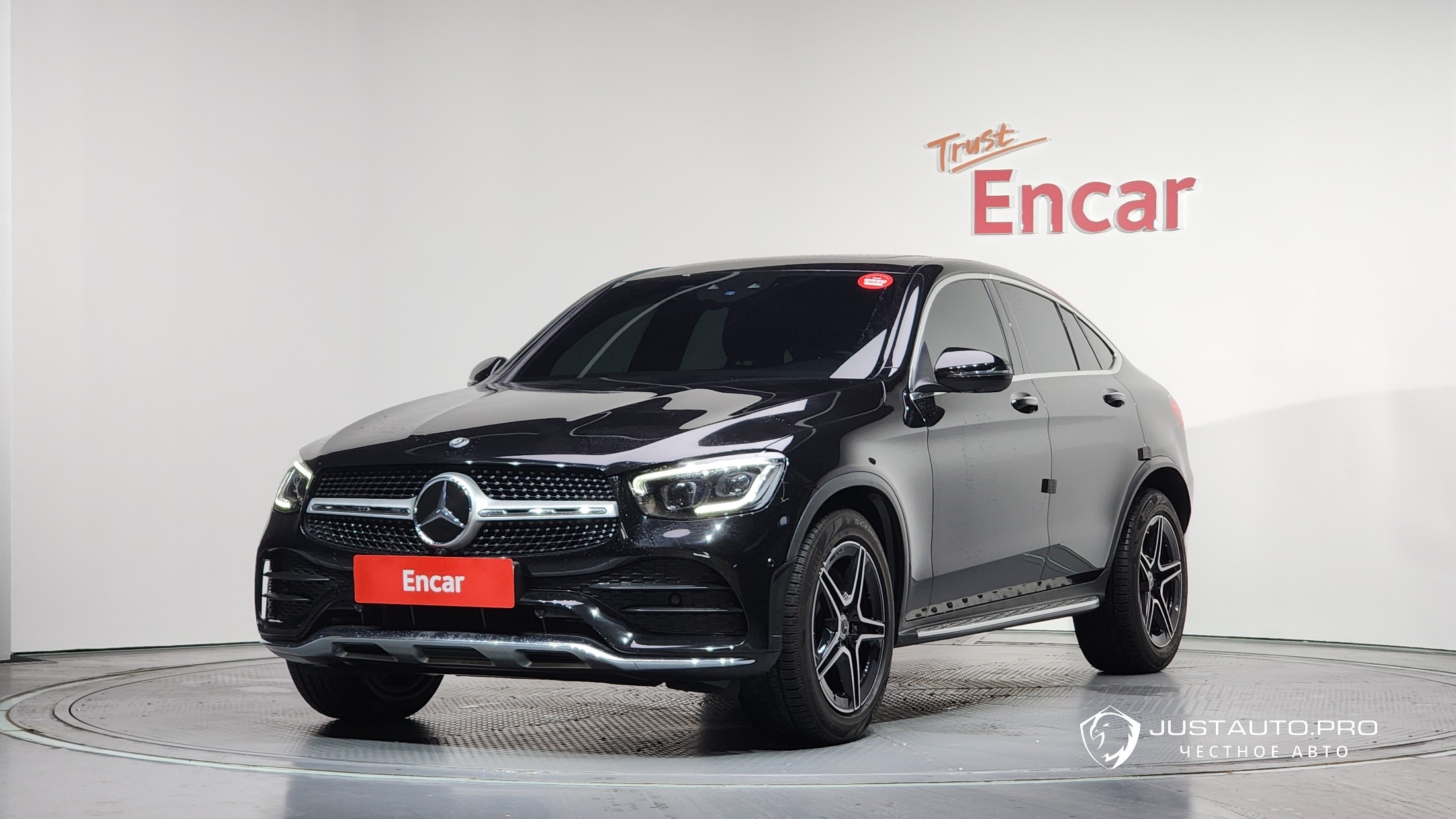 Автомобиль Mercedes-Benz GLC-Class