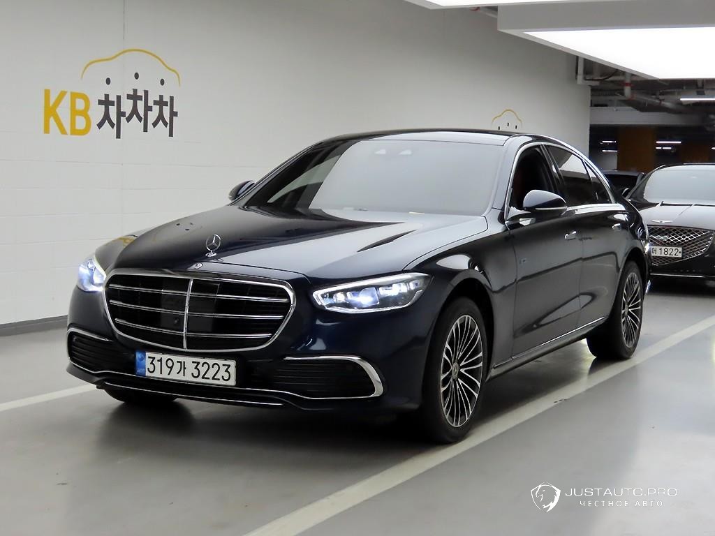 Автомобиль Mercedes-Benz S-Class