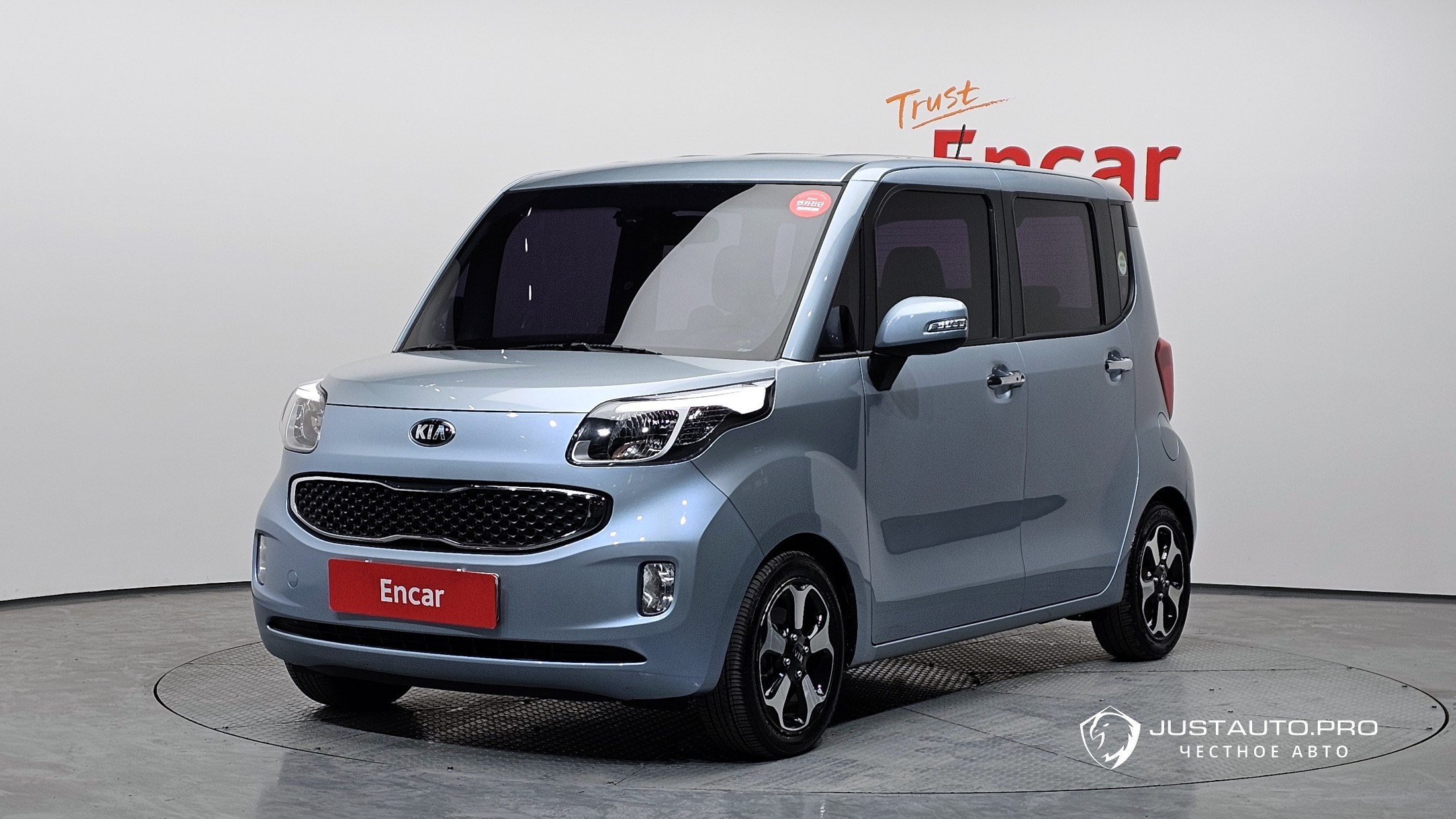 Автомобиль Kia RAY