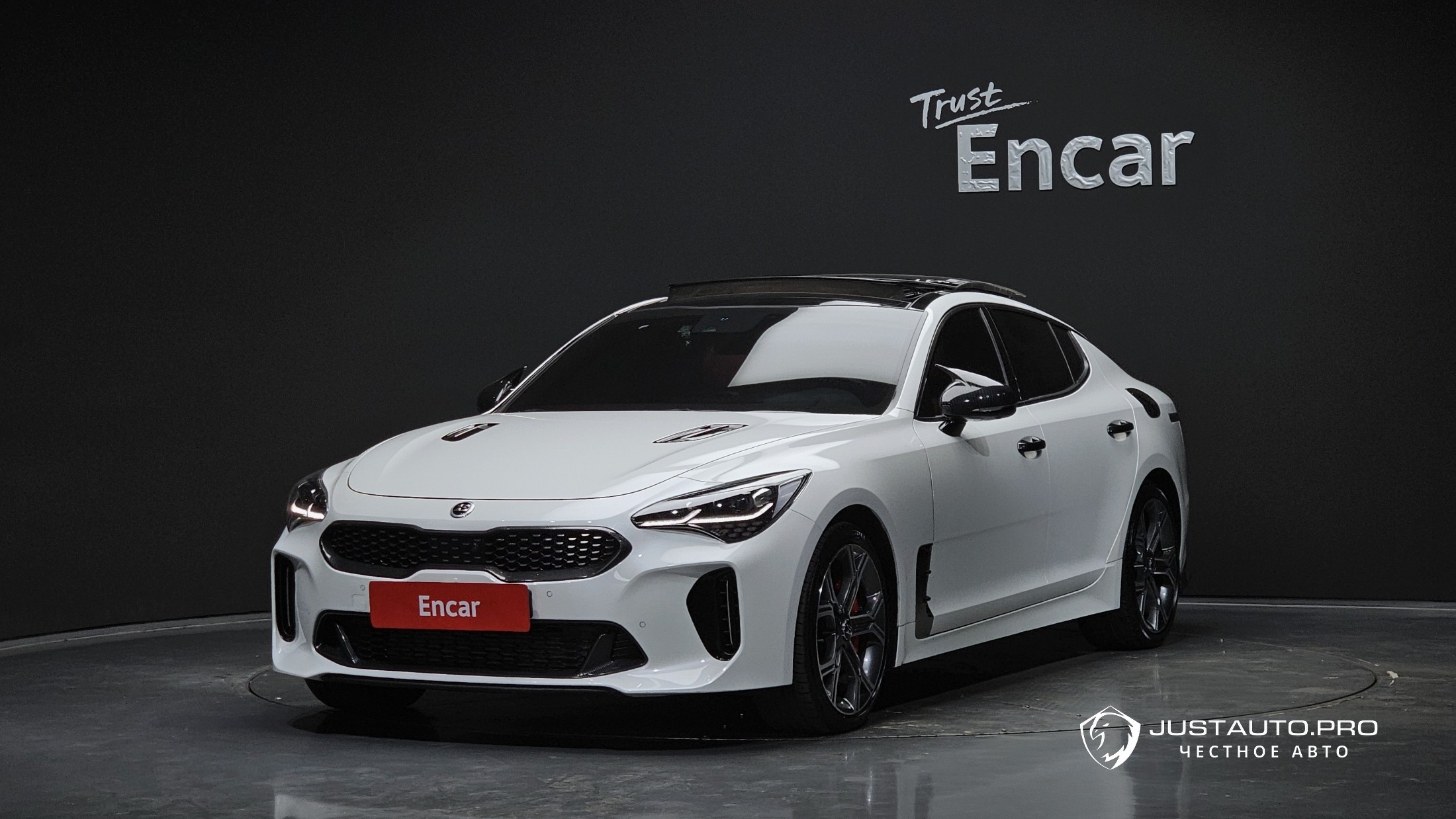Автомобиль Kia Stinger