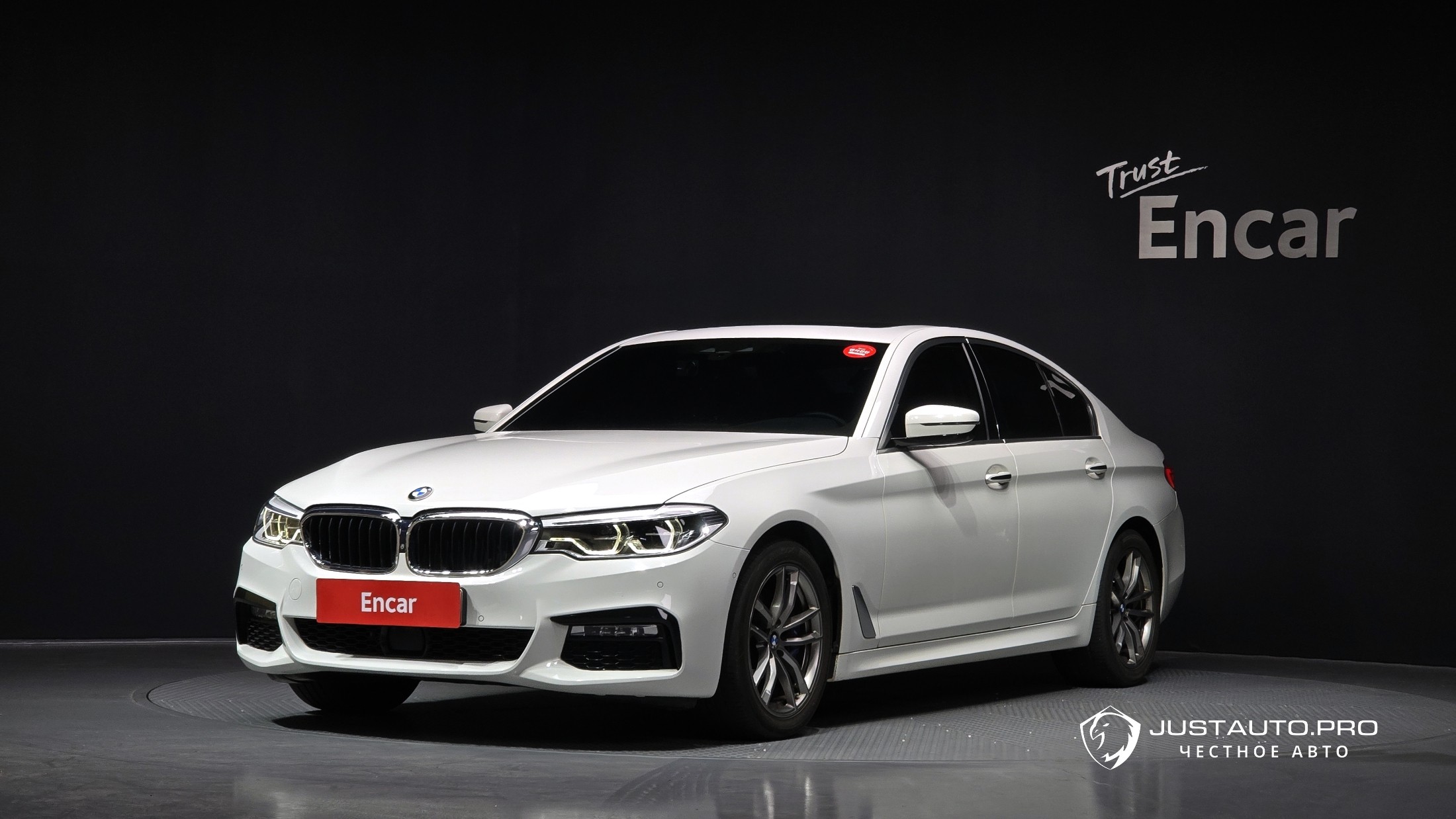 Автомобиль BMW 5-Series