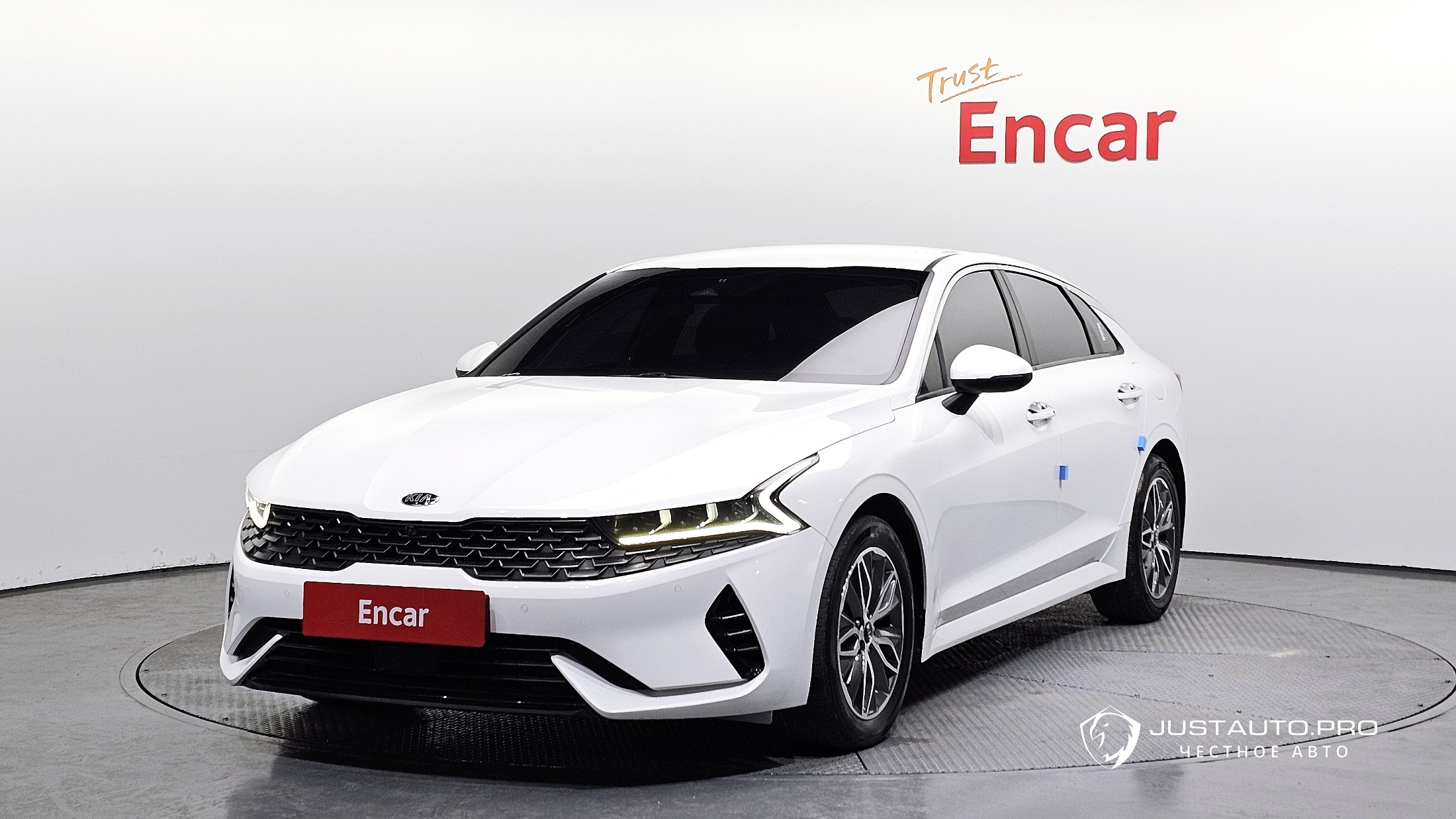Автомобиль Kia K5