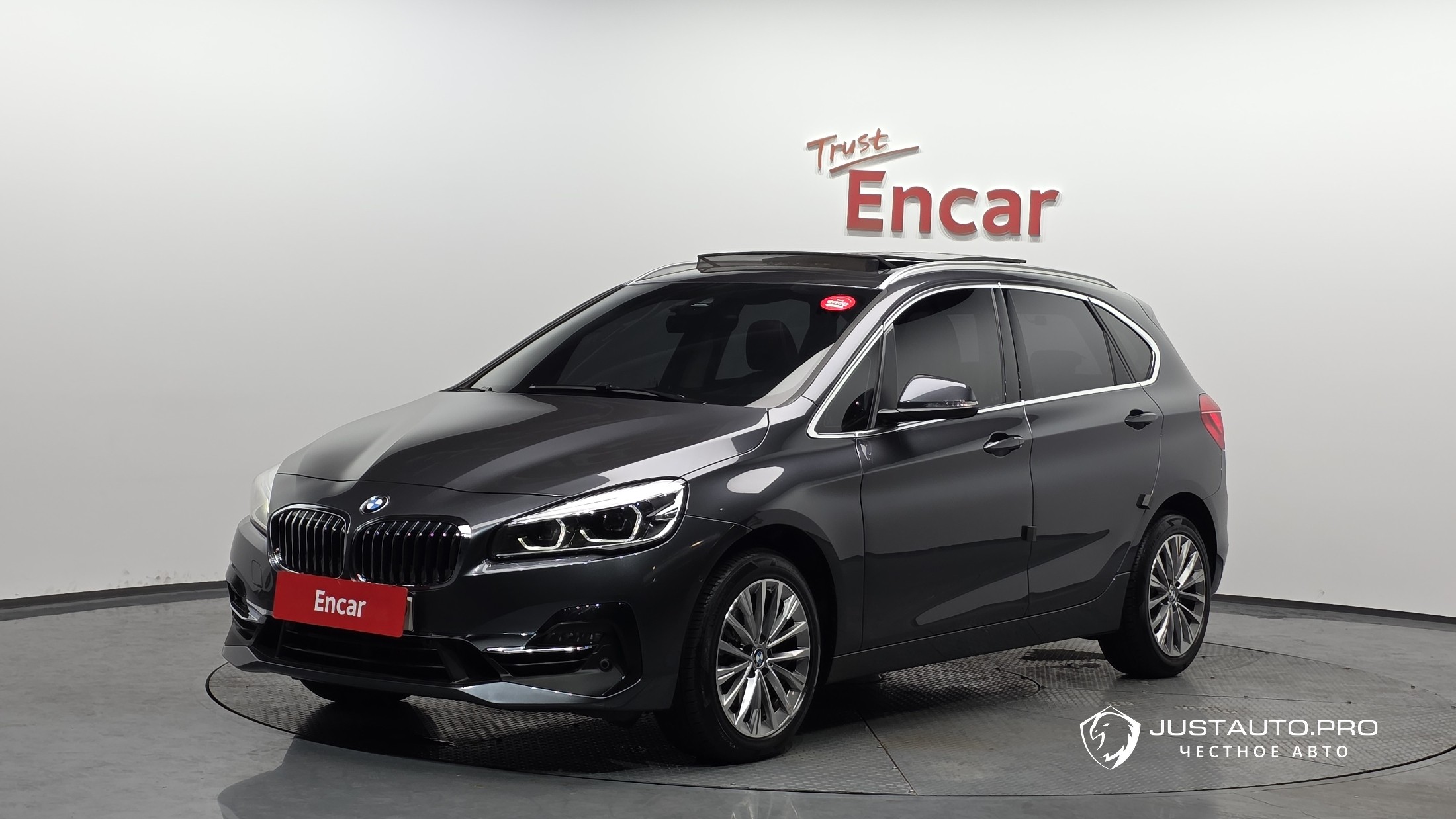 Автомобиль BMW 2-Series