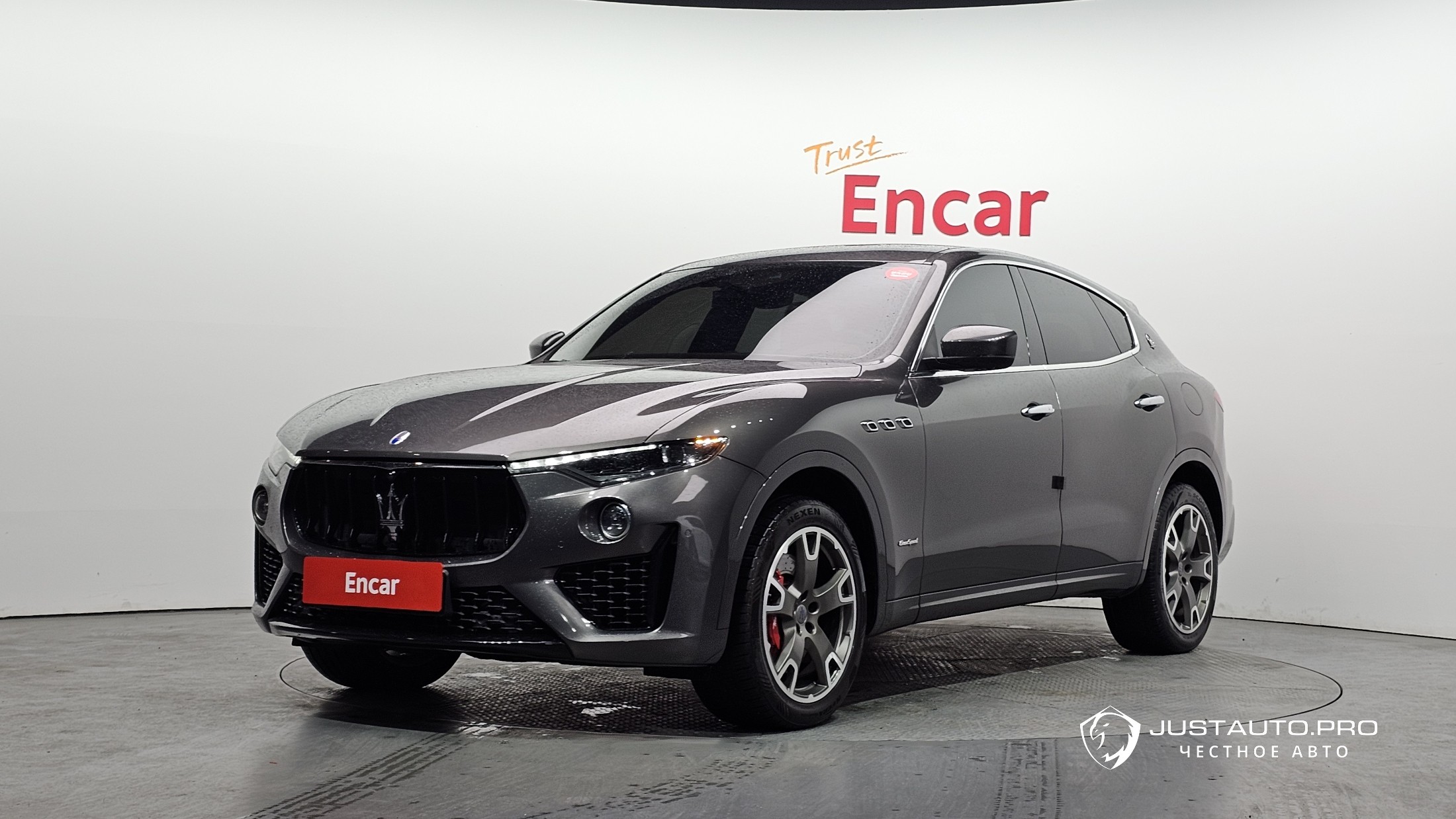 Автомобиль Maserati Levante