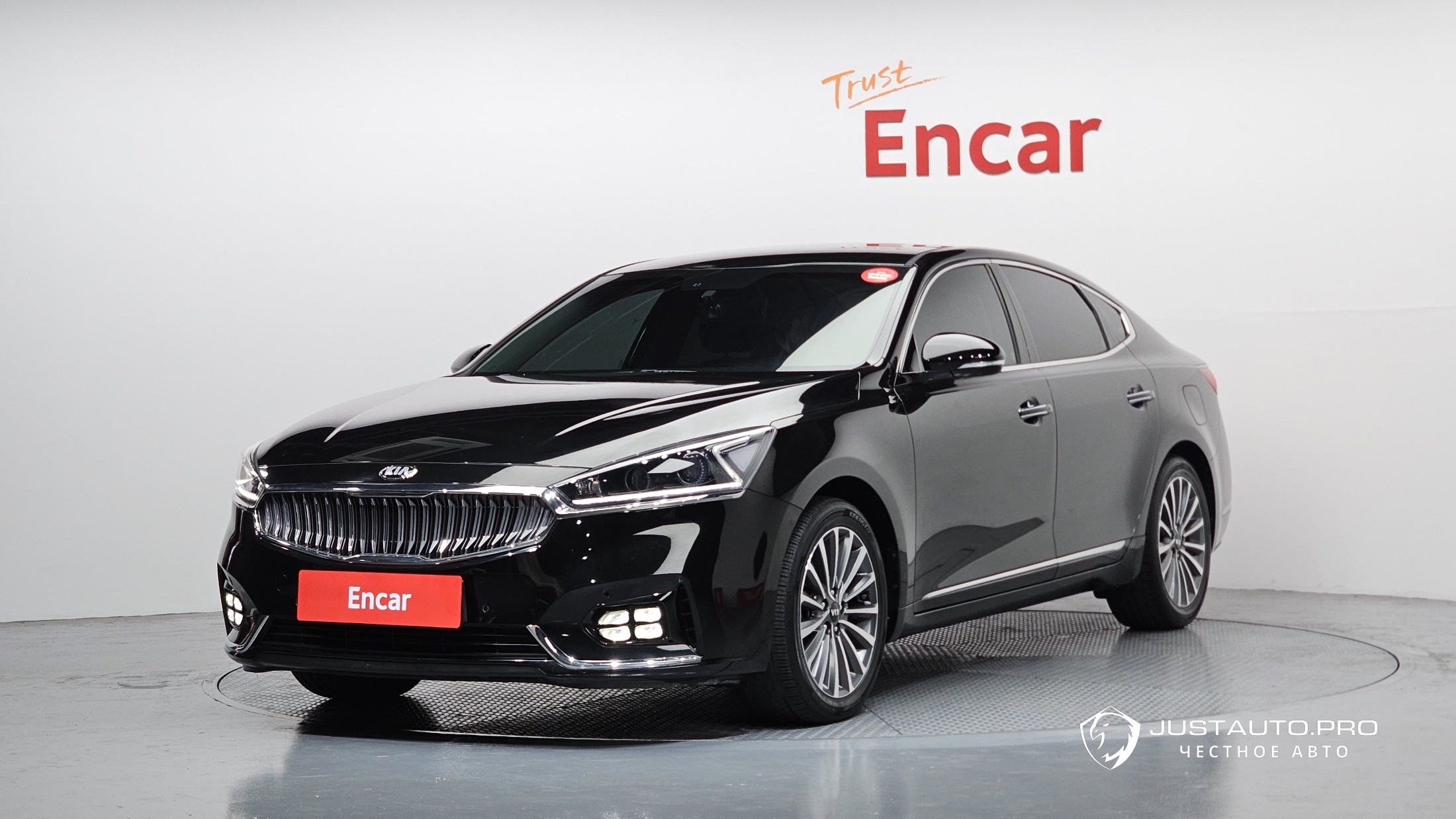 Автомобиль Kia K7