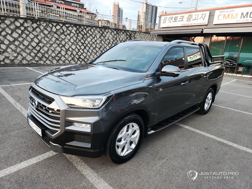 Автомобиль KG_Mobility_Ssangyong Rexton