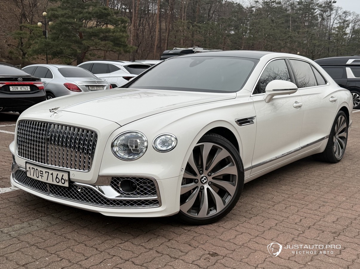 Автомобиль Bentley Flying Spur