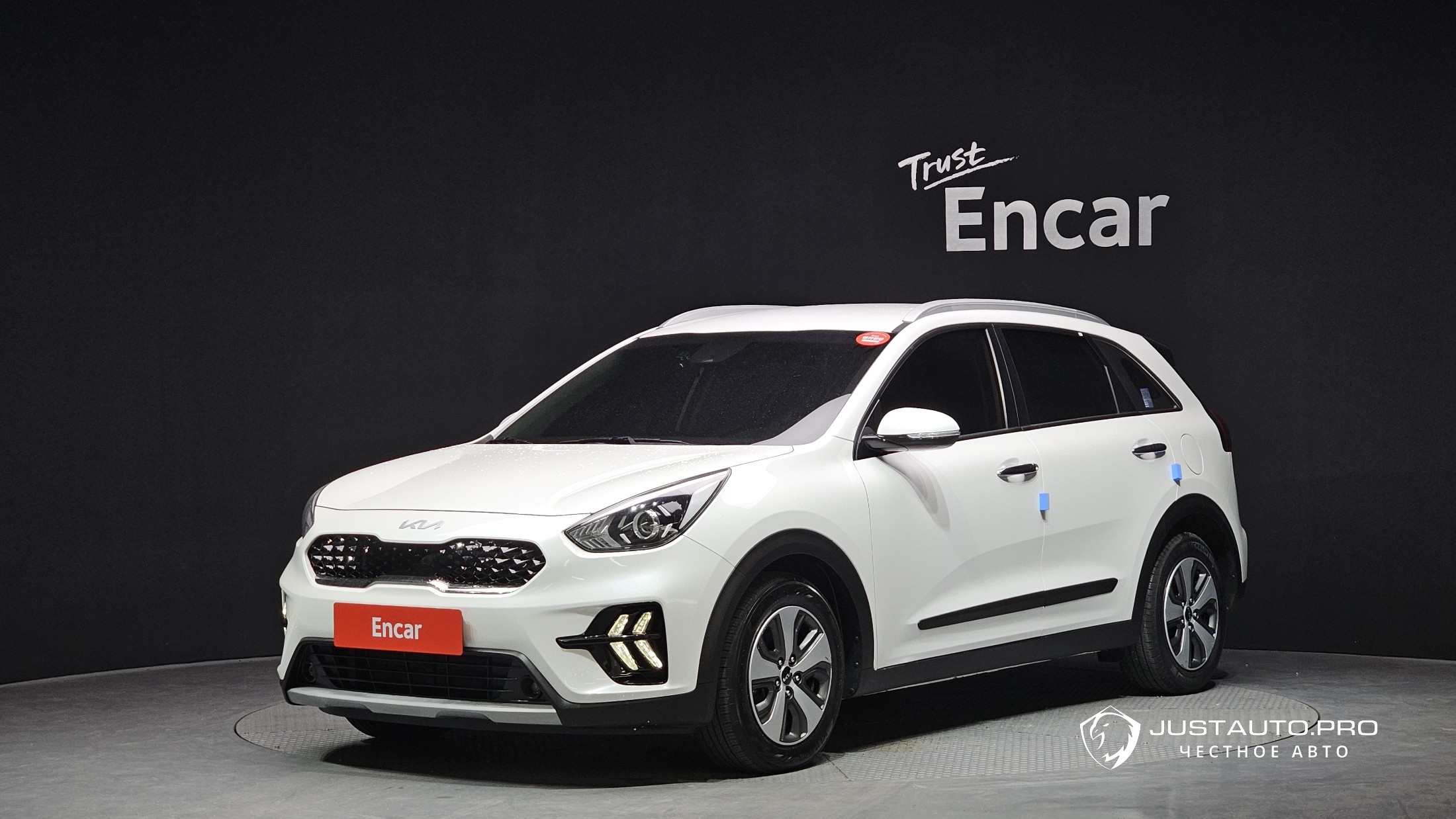 Автомобиль Kia Niro