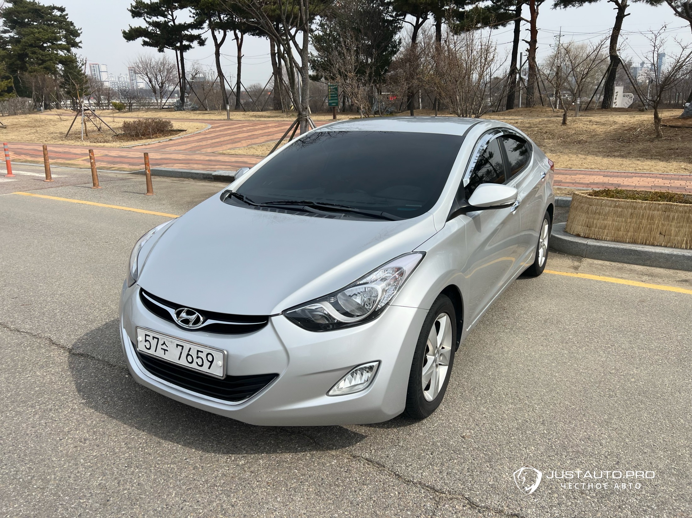 Автомобиль Hyundai AVANTE