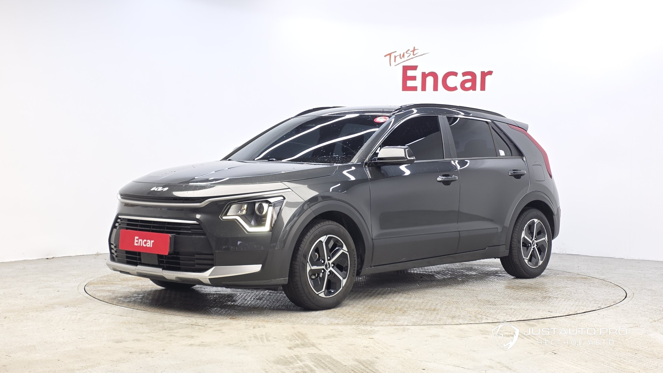 Автомобиль Kia Niro