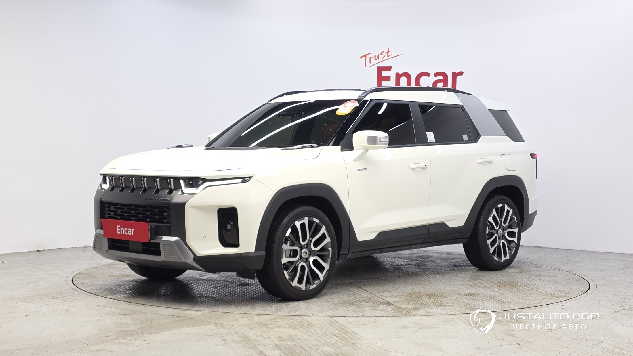 Автомобиль KG_Mobility_Ssangyong Torres