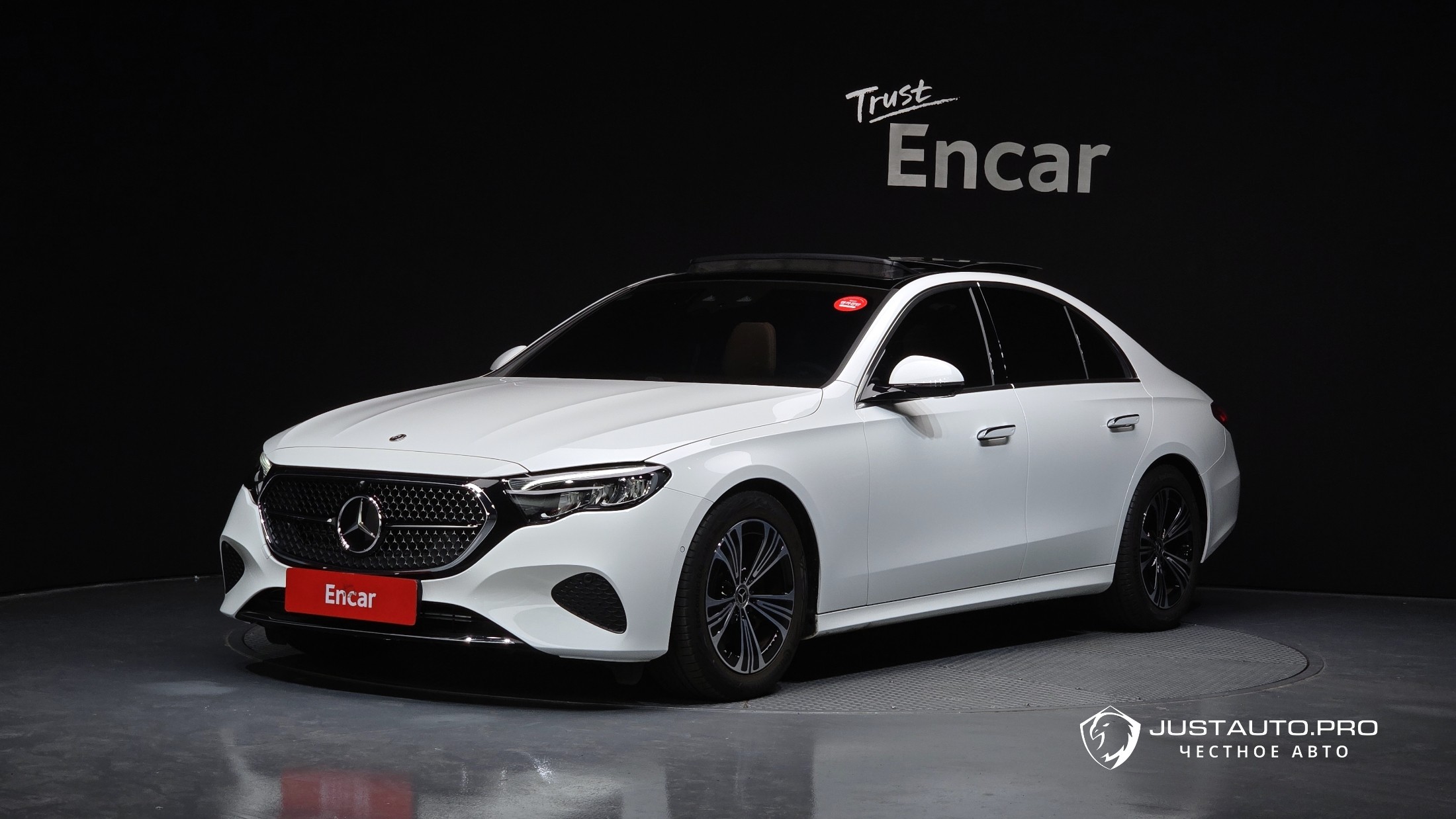 Автомобиль Mercedes-Benz E-Class