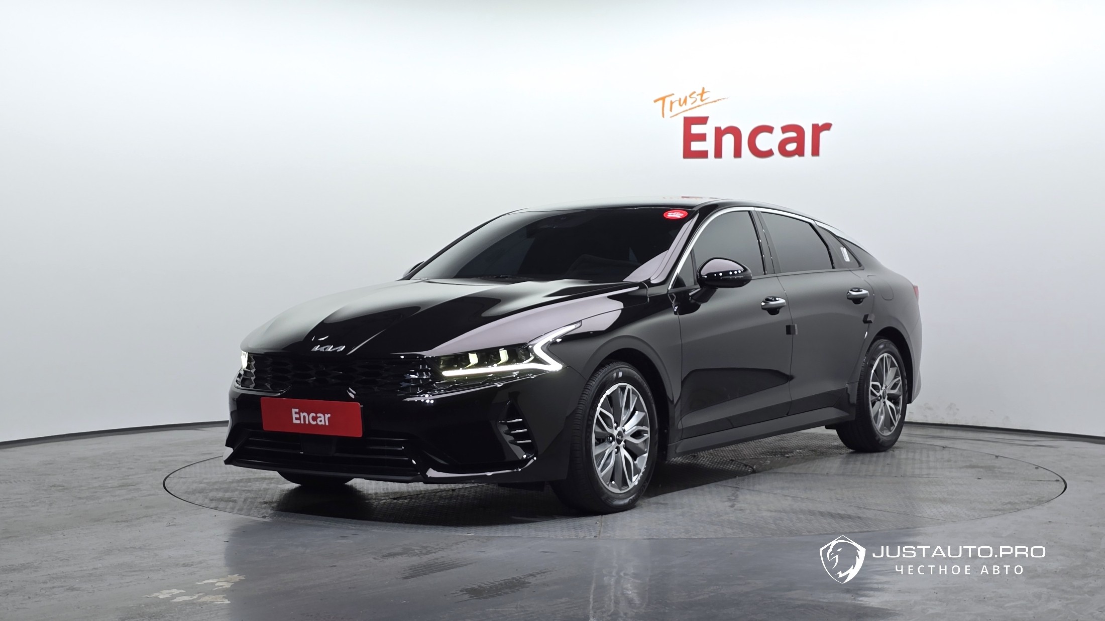 Автомобиль Kia K5