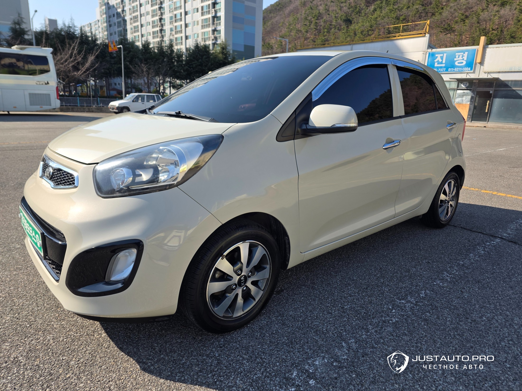 Автомобиль Kia morning