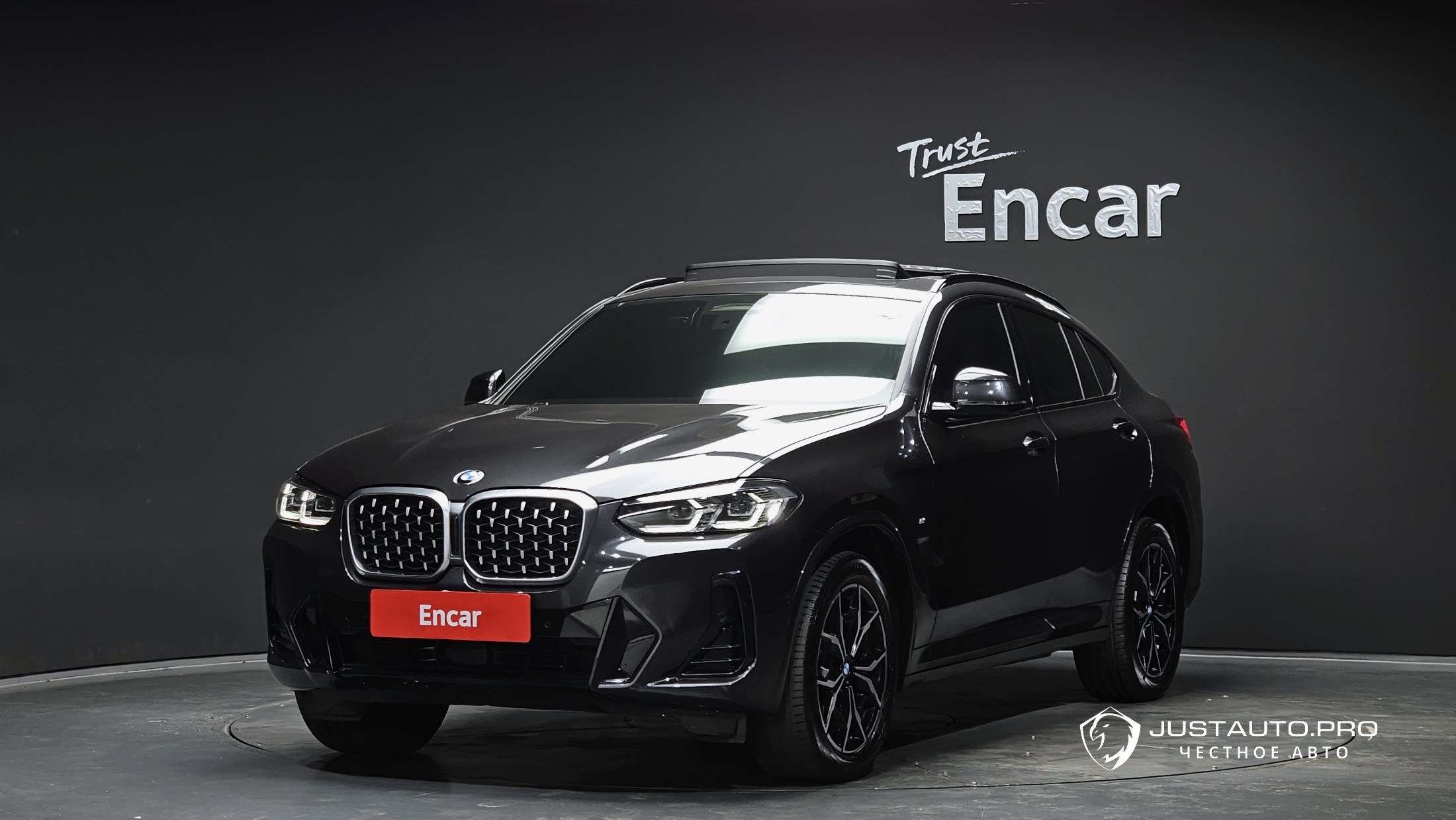 Автомобиль BMW X4