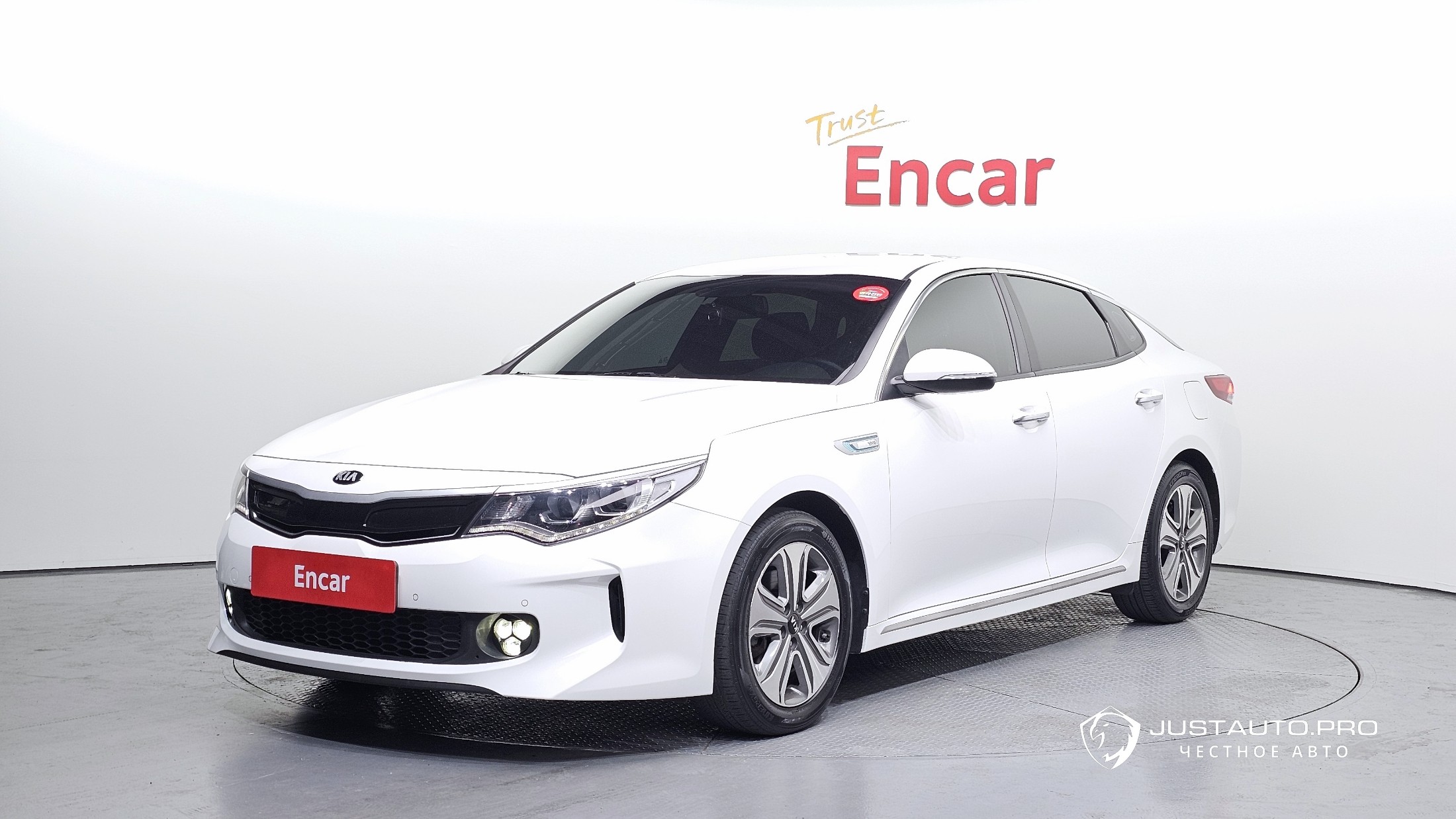 Автомобиль Kia K5