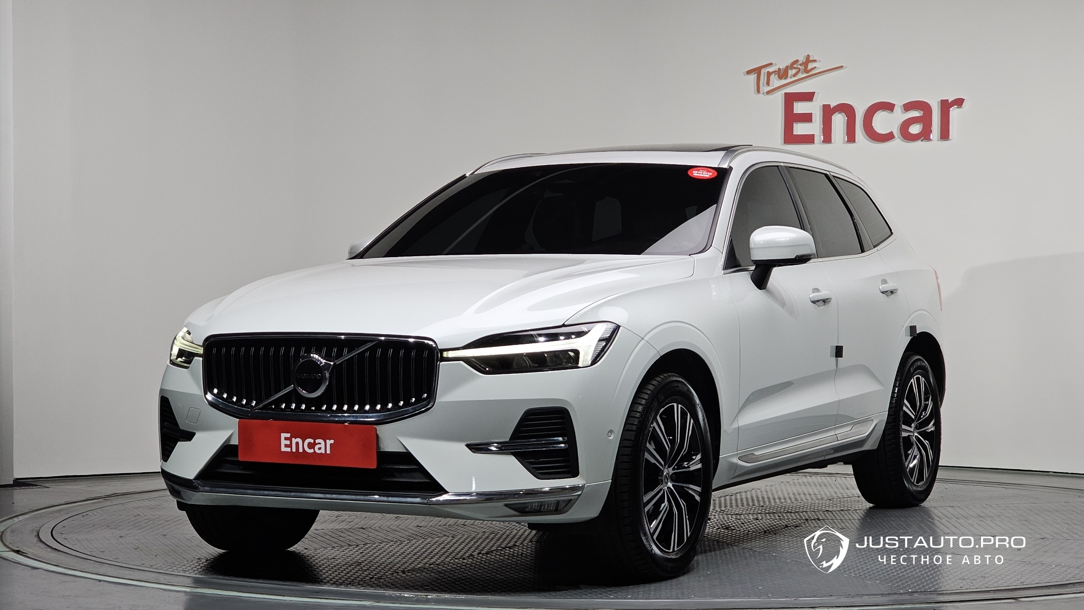 Автомобиль Volvo XC60