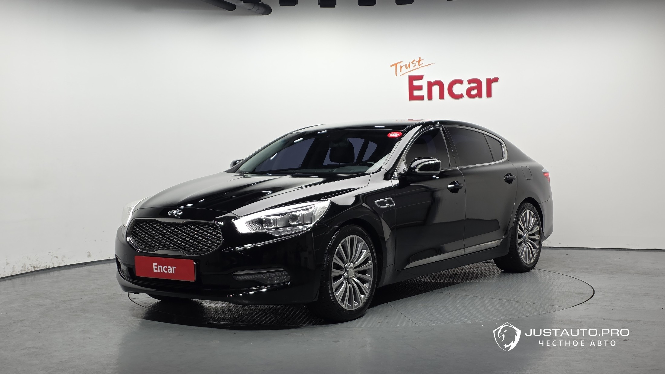 Автомобиль Kia K9