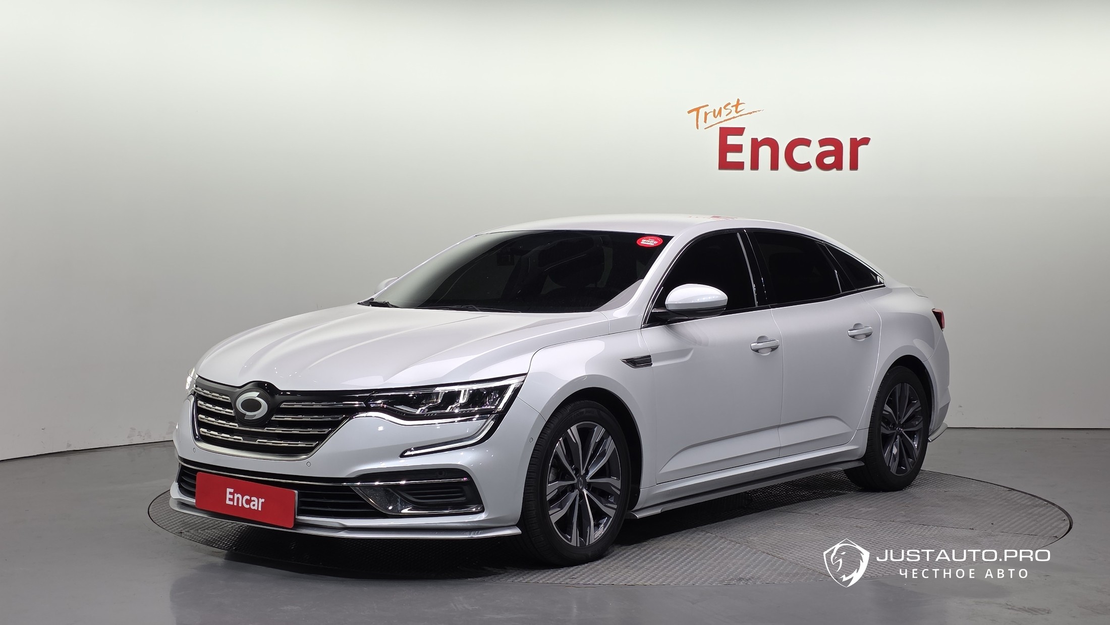 Автомобиль Renault-KoreaSamsung SM6