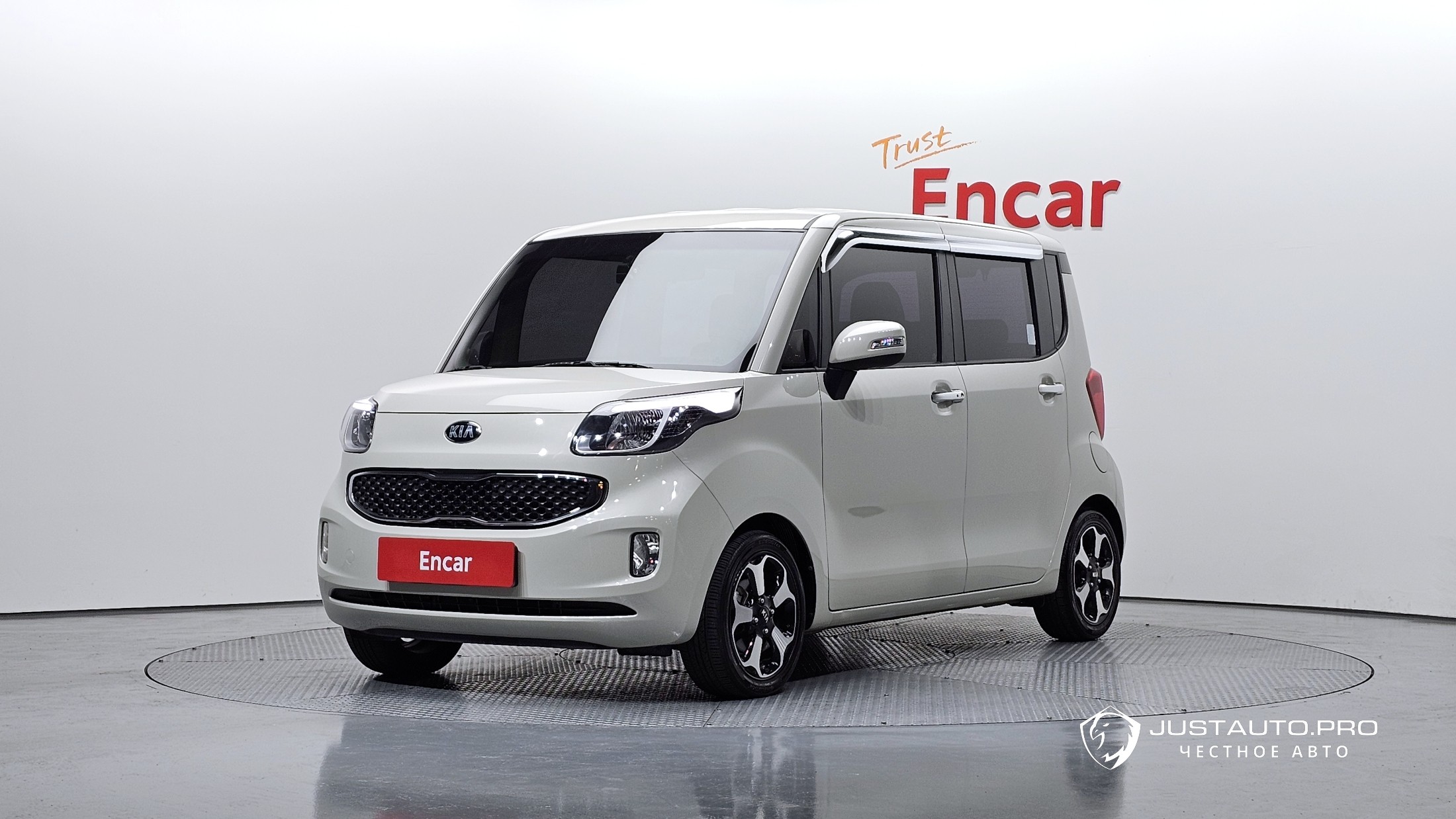 Автомобиль Kia RAY