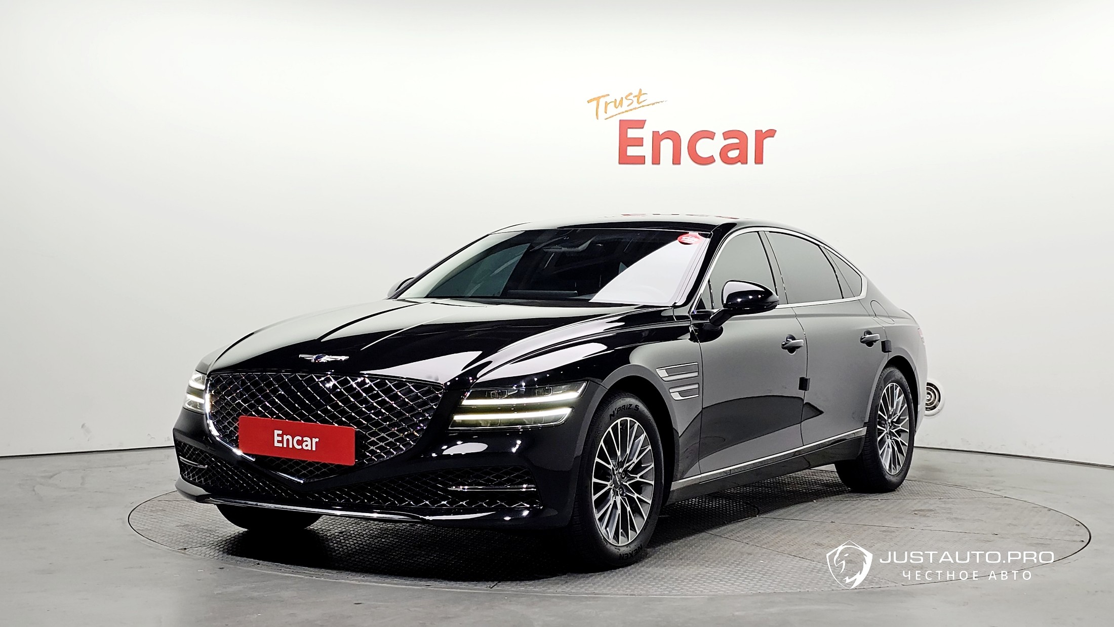 Автомобиль Genesis G80