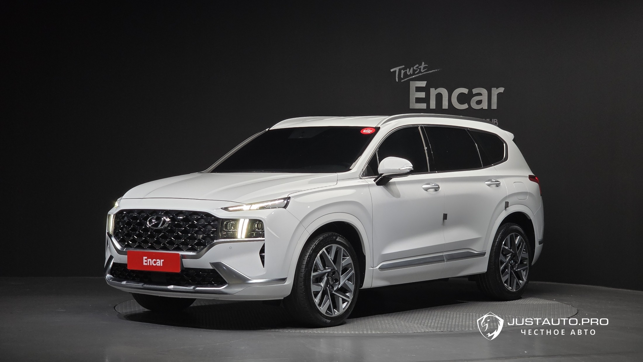 Автомобиль Hyundai Santafe